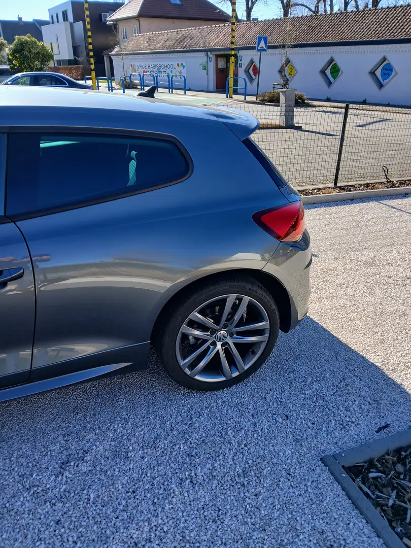 Volkswagen Scirocco Scirocco 2.0 TSI (BlueMotion Technology) Grijs - 2