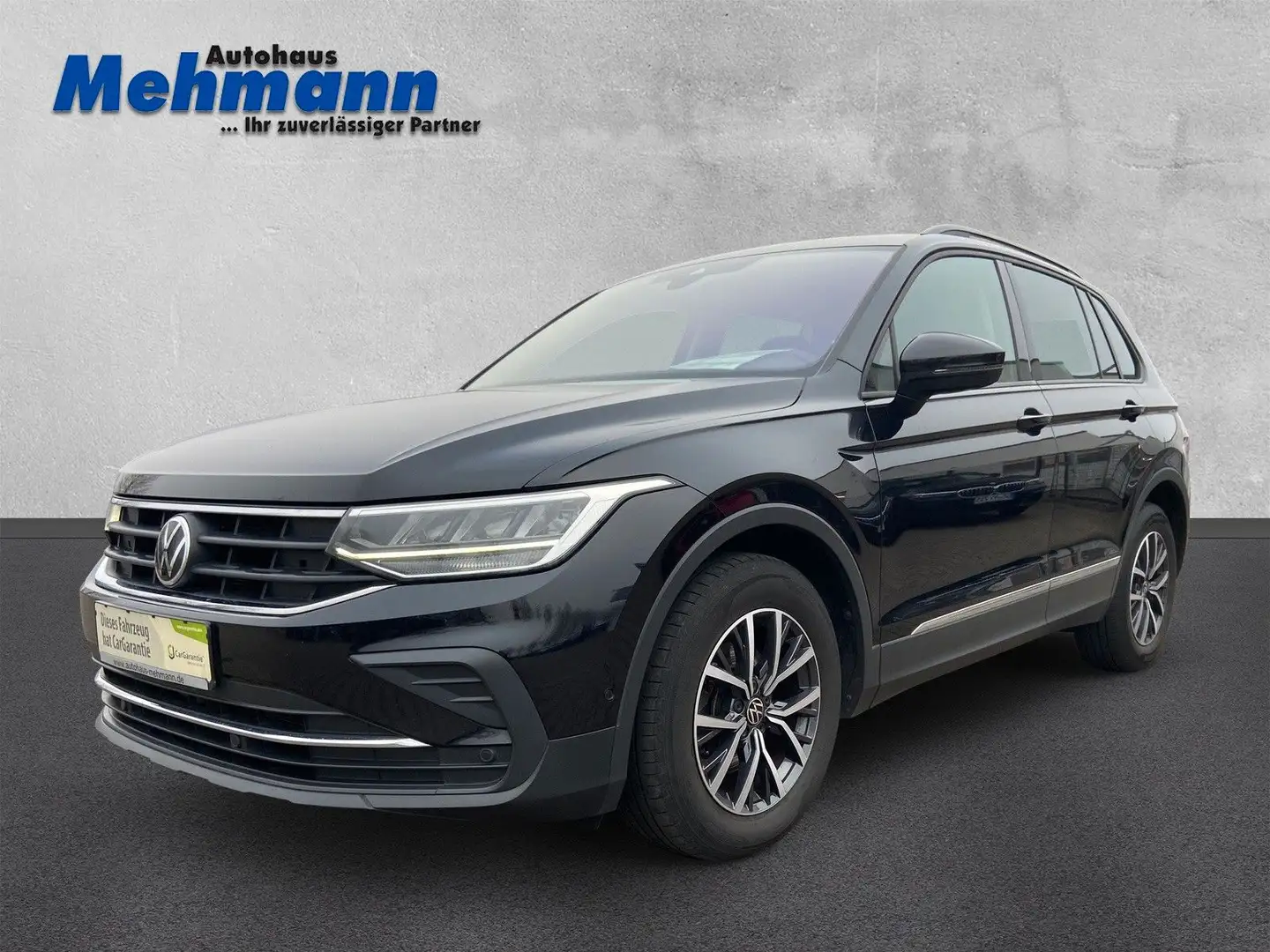 Volkswagen Tiguan 1,5TSI DSG Life Navi*Kam*AHK*Shz v+h*LED Schwarz - 1