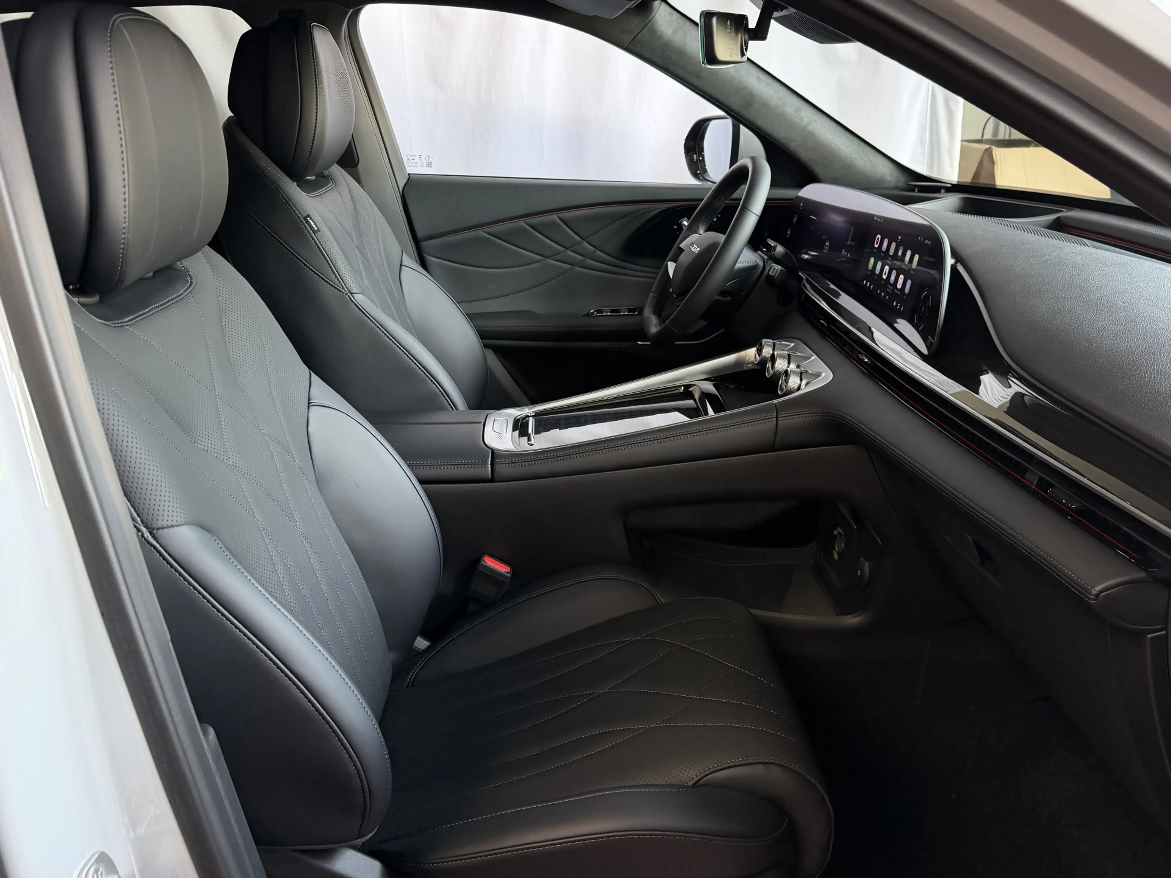 Omoda 9 OMODA 9 PREMIUM AWD | 145 KM / TOTAAL MET BENZINE — photo 36