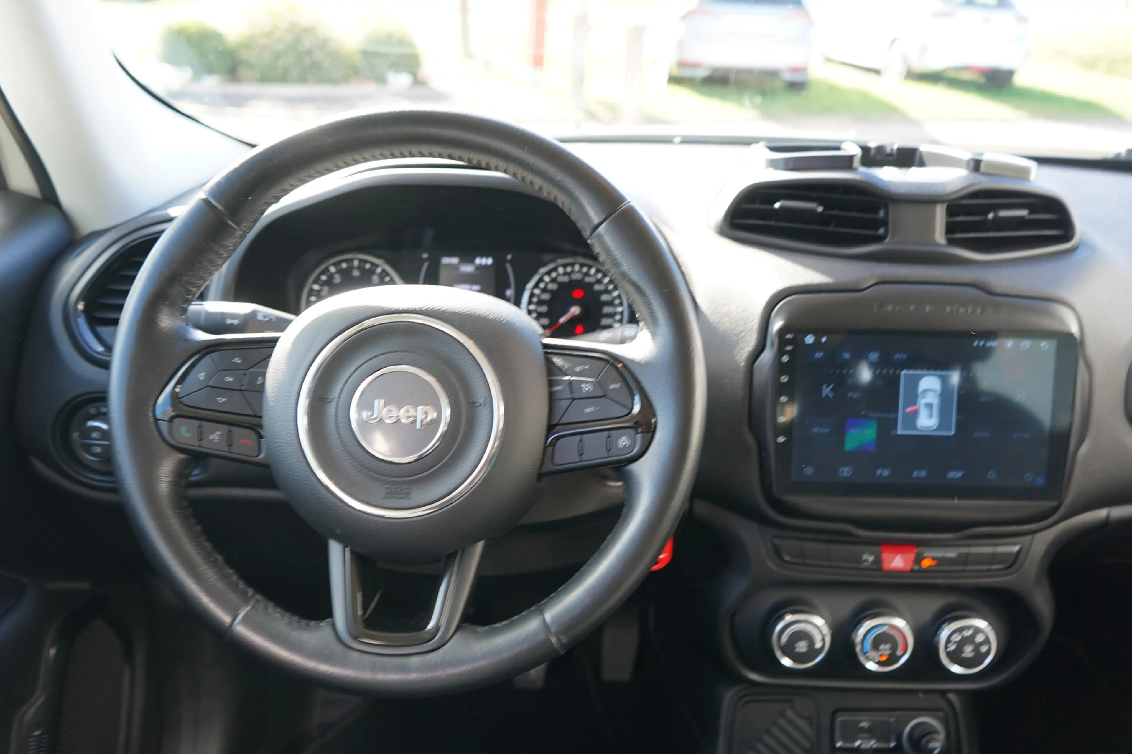Jeep Renegade 1.6 Android Apple AHK Klima Tempomat — photo 13