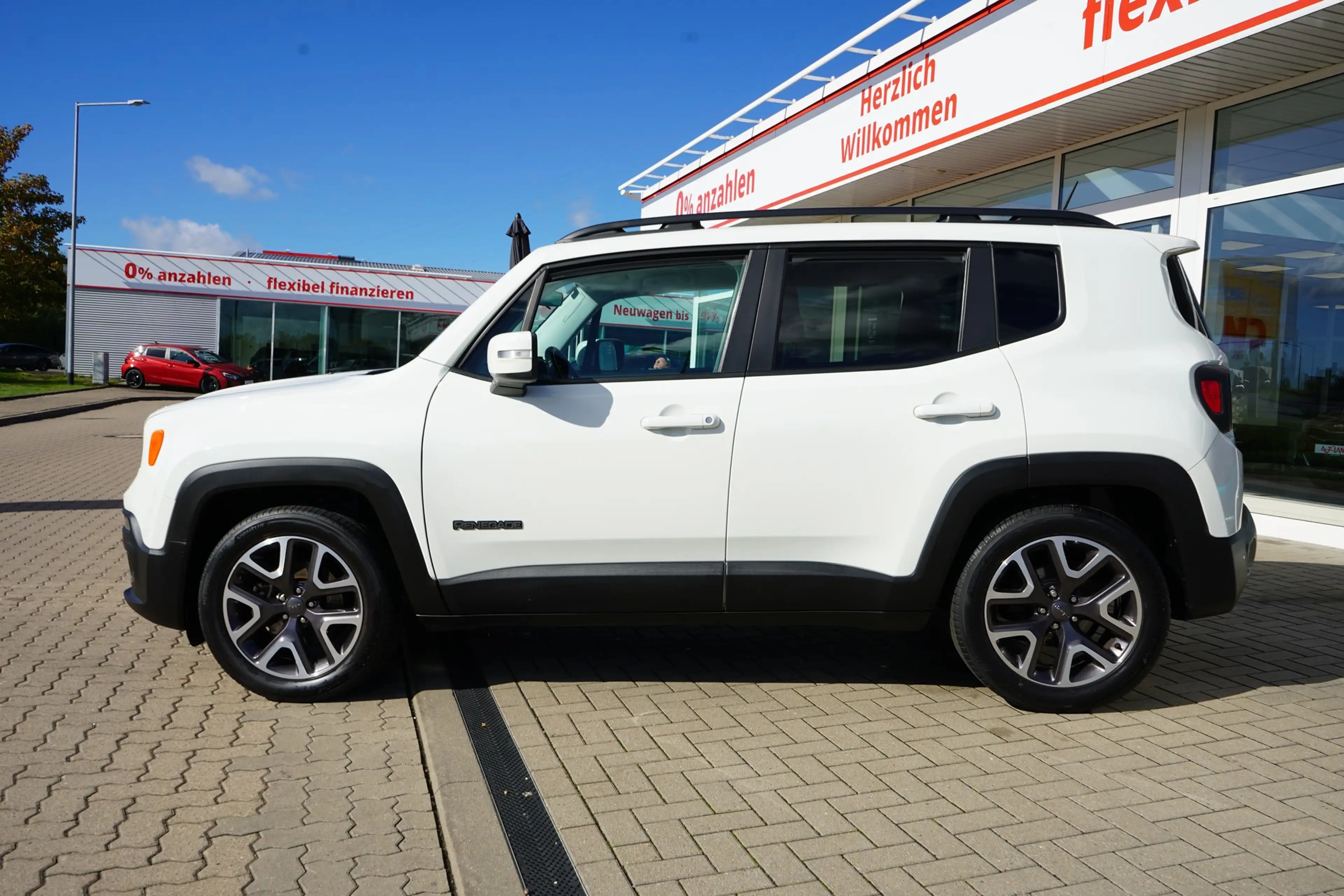 Jeep Renegade 1.6 Android Apple AHK Klima Tempomat — photo 3