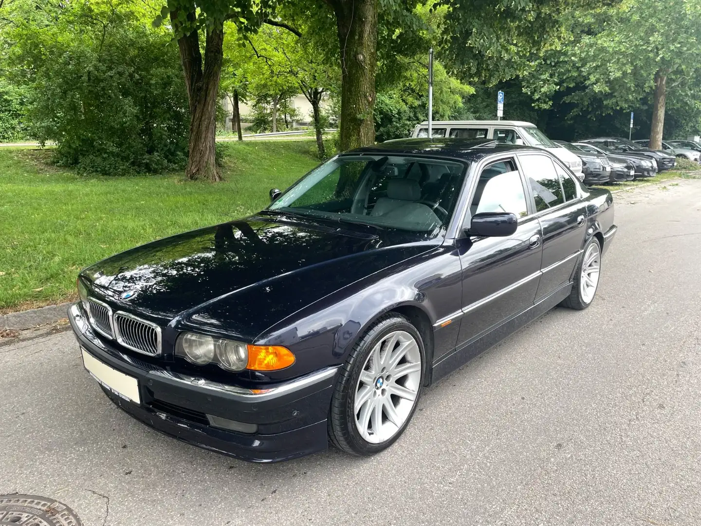 BMW 735 iL A *Navi*SHD*Leder*Kamera*Xenon*Autom.* Blu/Azzurro - 1