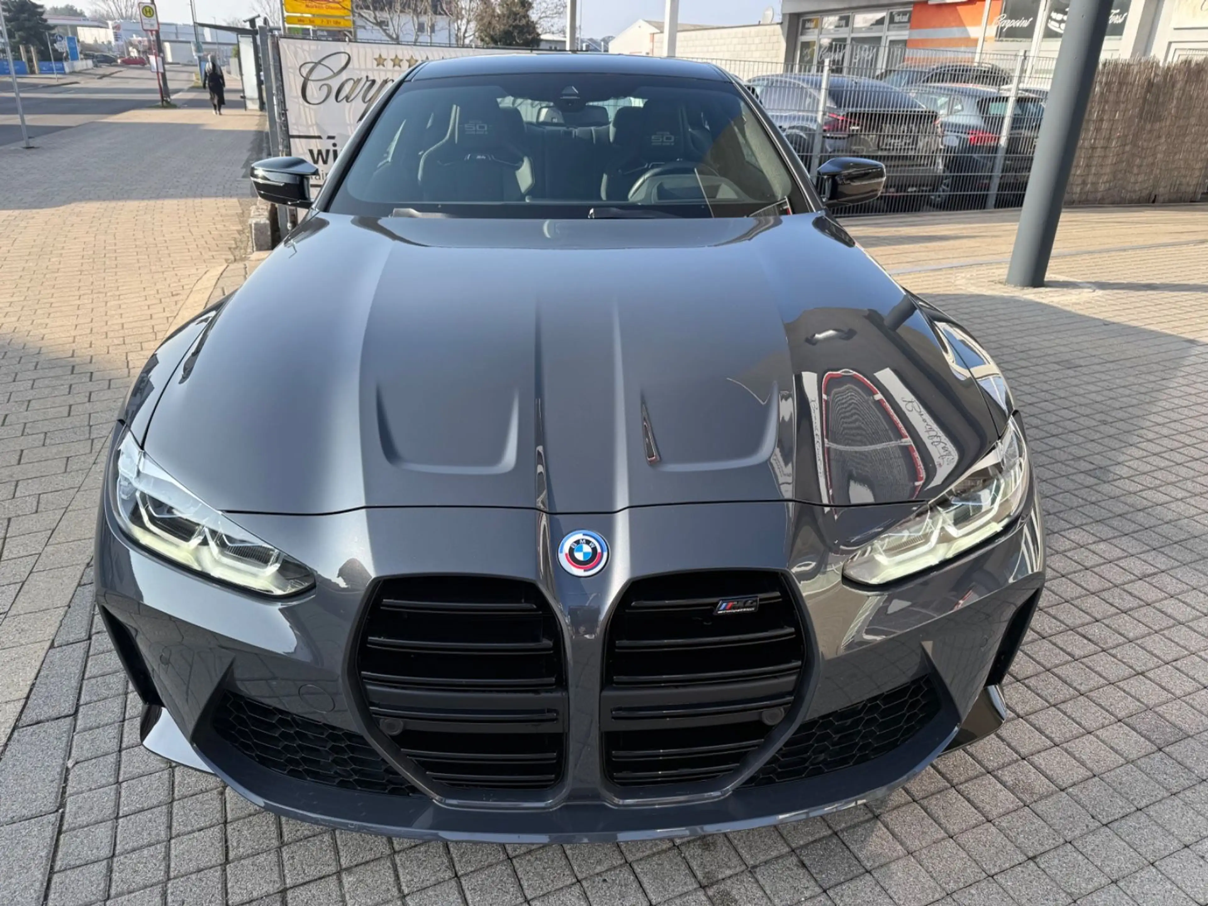 BMW M4 Coupe xDrive Competition, 50 Jahre Edition — photo 4