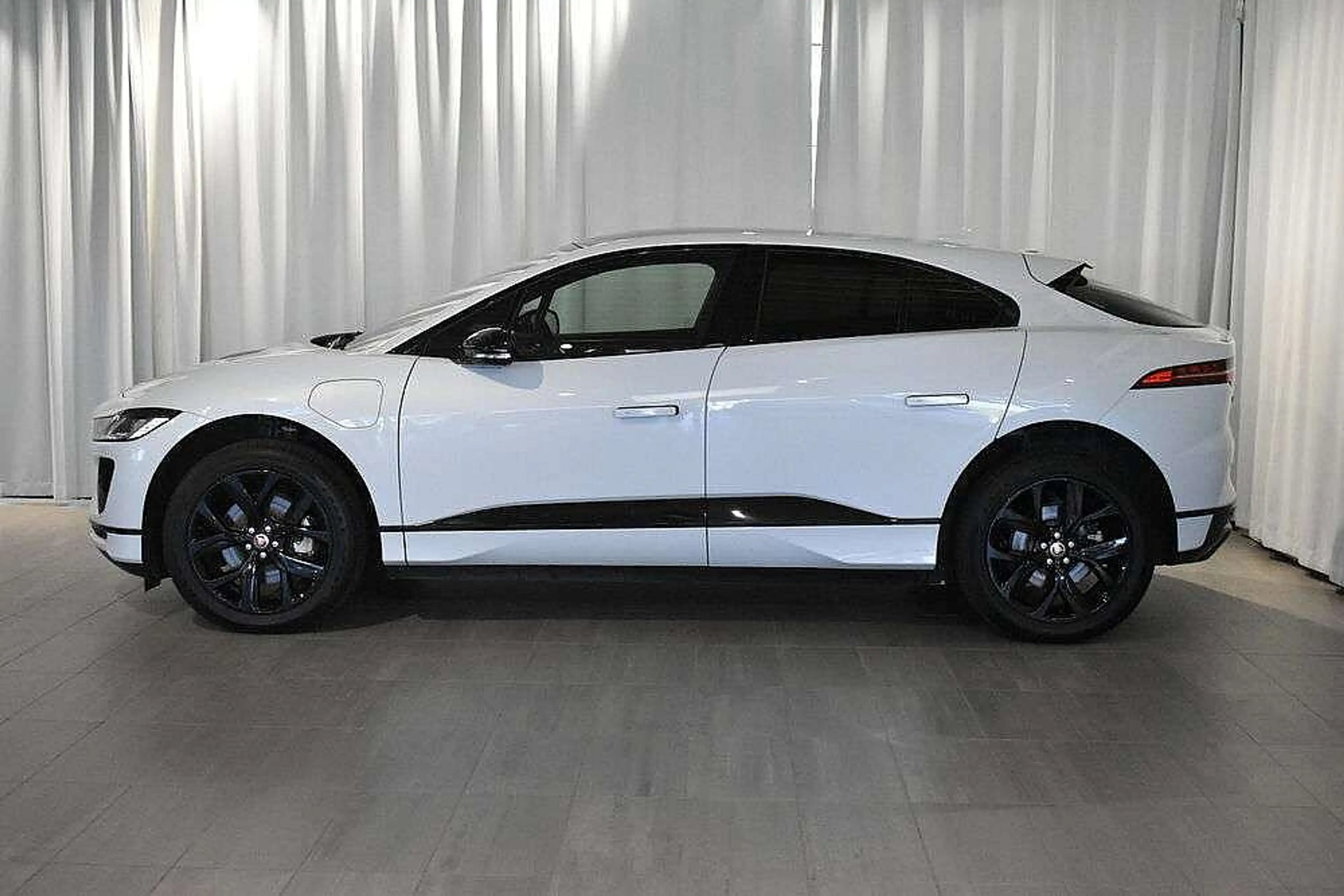 Jaguar I-Pace Austria Edition EV320 90kWh AWD — photo 3