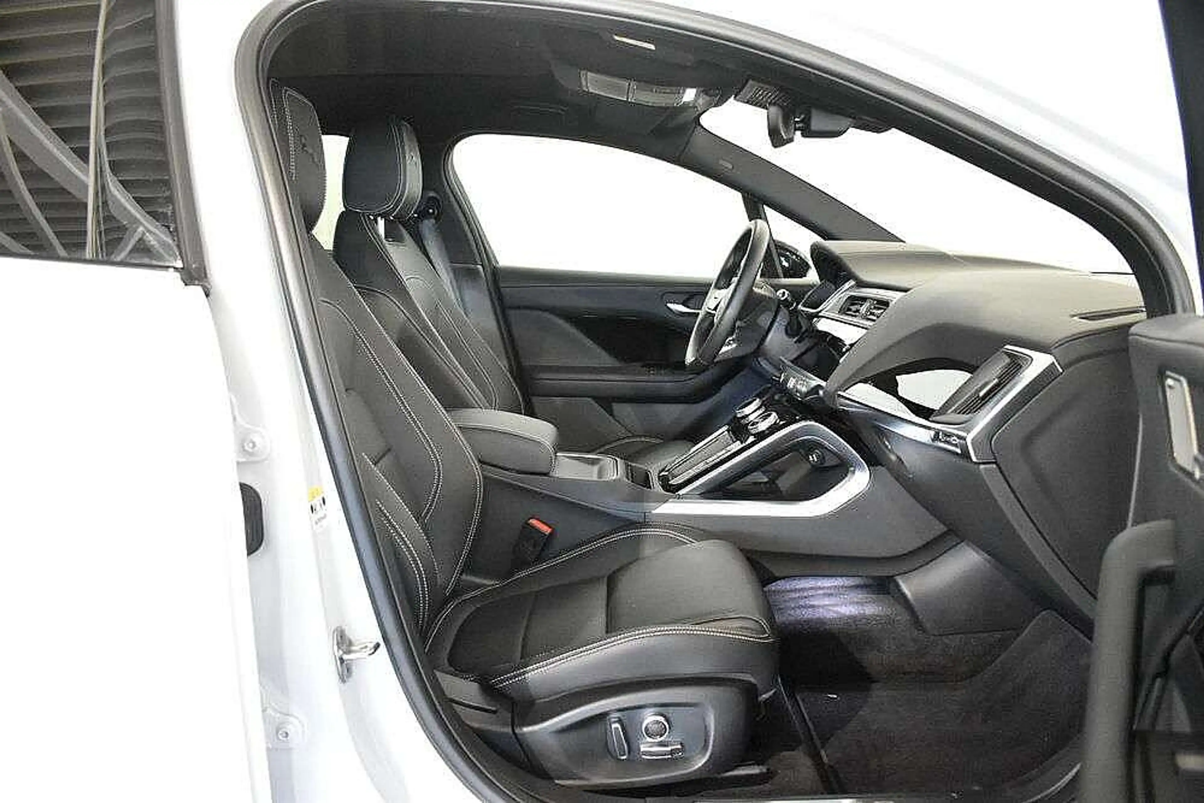 Jaguar I-Pace Austria Edition EV320 90kWh AWD — photo 6