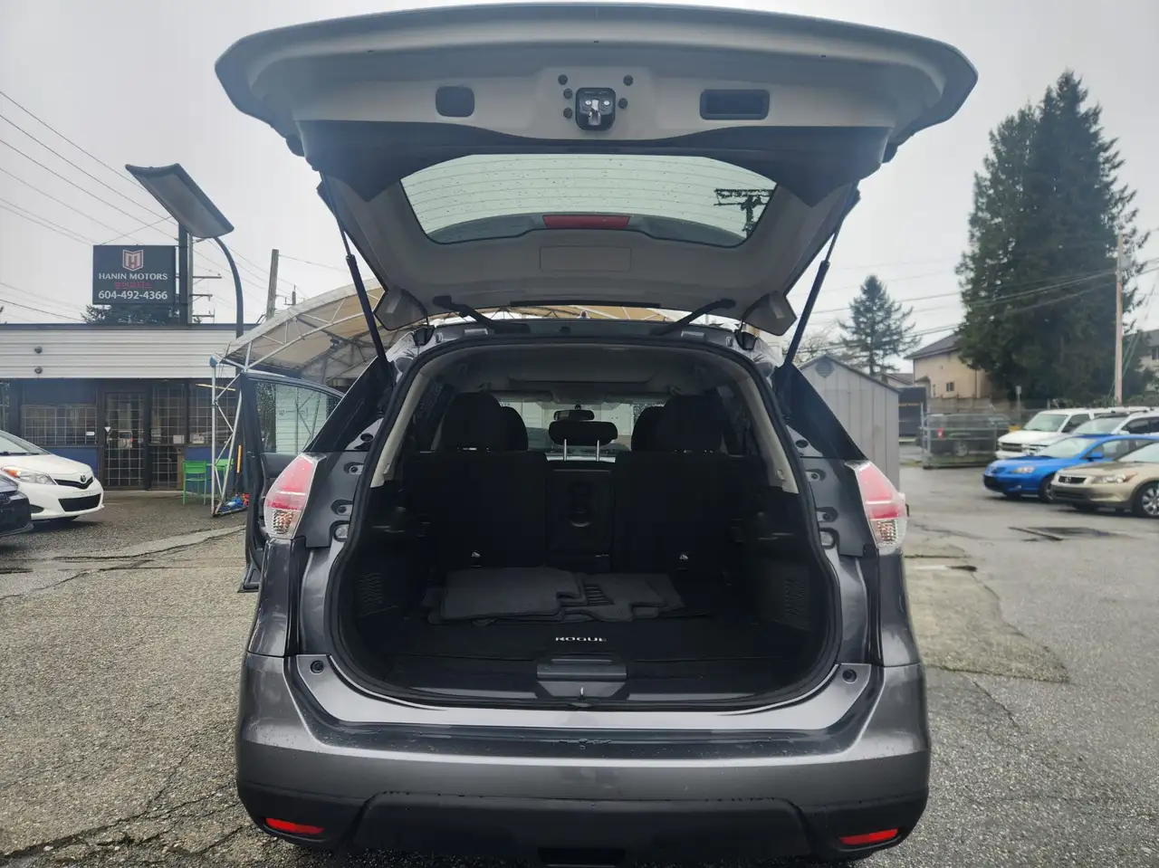 Nissan Rogue снимка Nissan Rogue