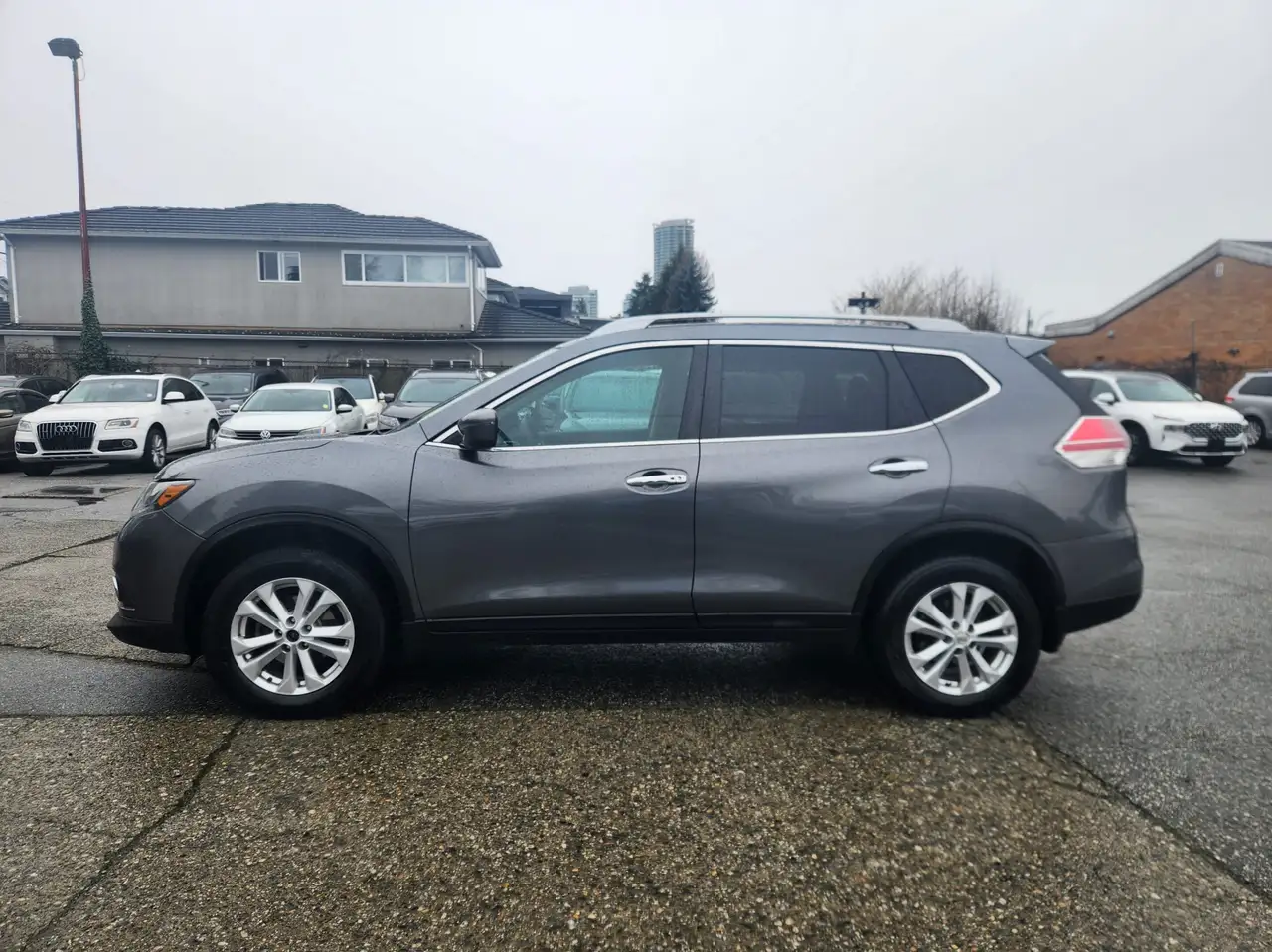 Nissan Rogue снимка Nissan Rogue