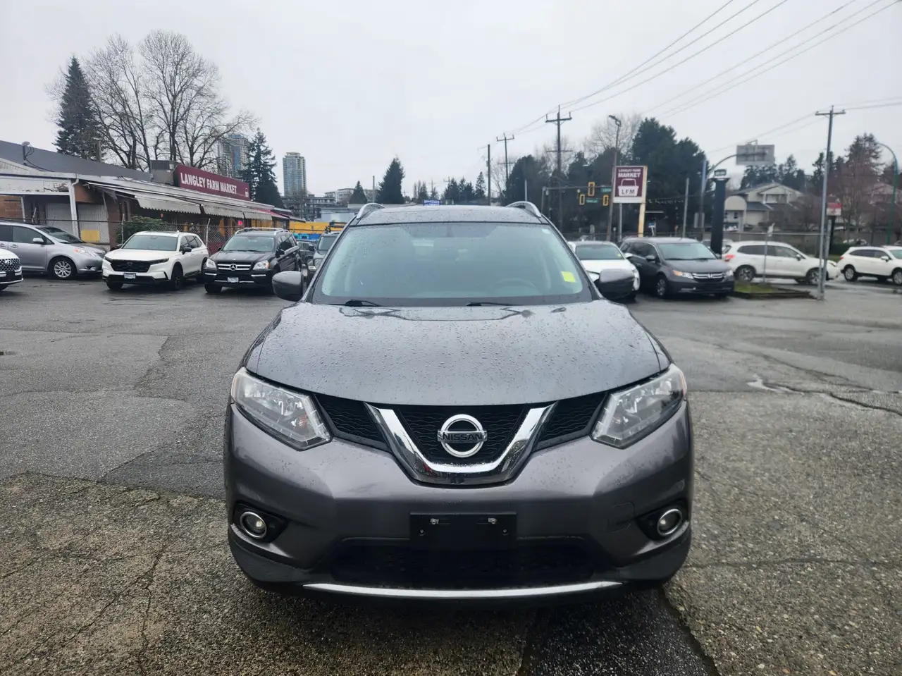 Nissan Rogue снимка Nissan Rogue