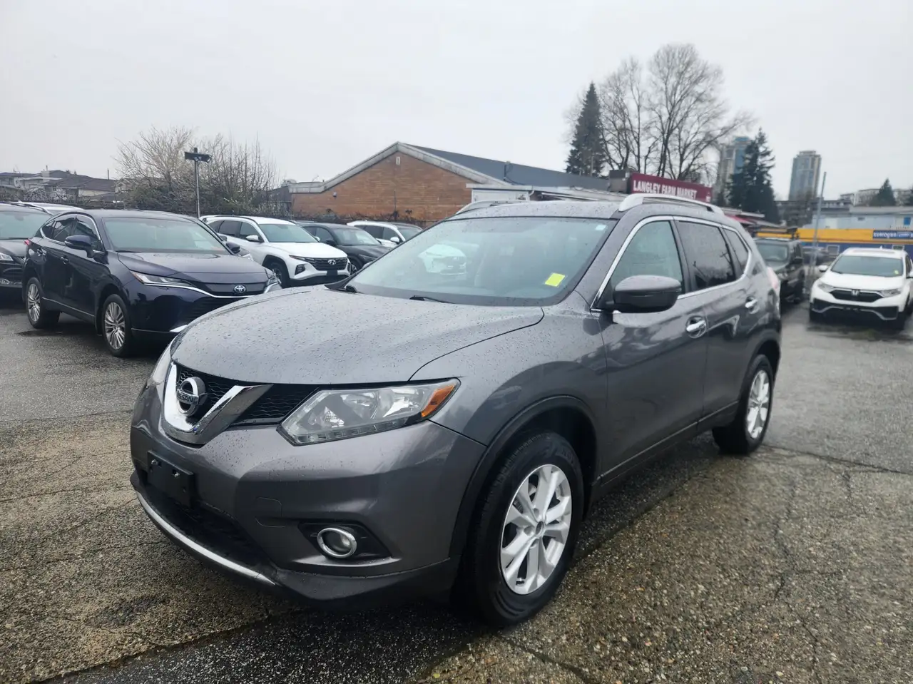 Nissan Rogue снимка Nissan Rogue