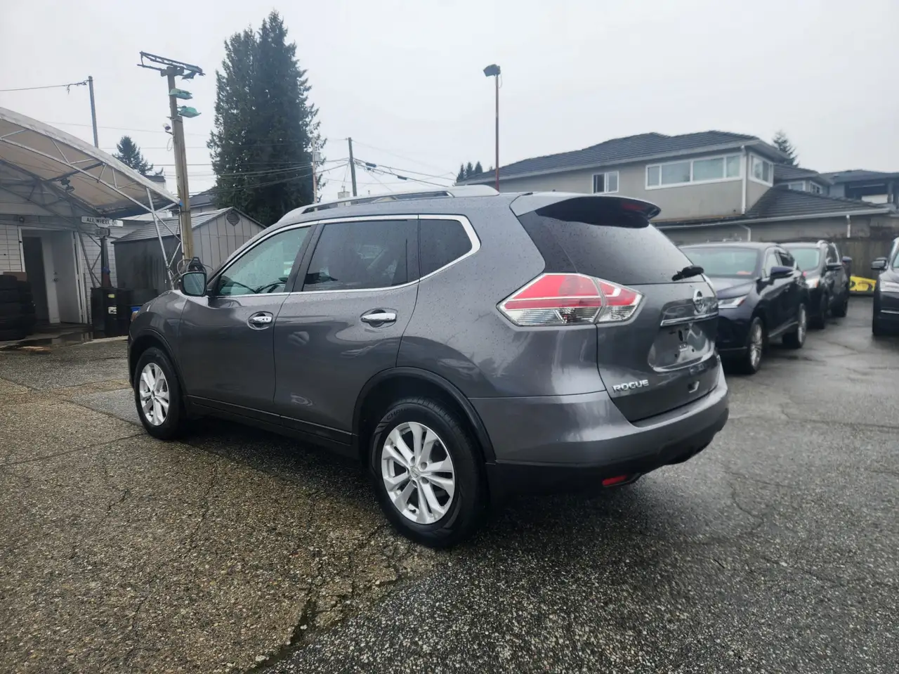 Nissan Rogue снимка Nissan Rogue