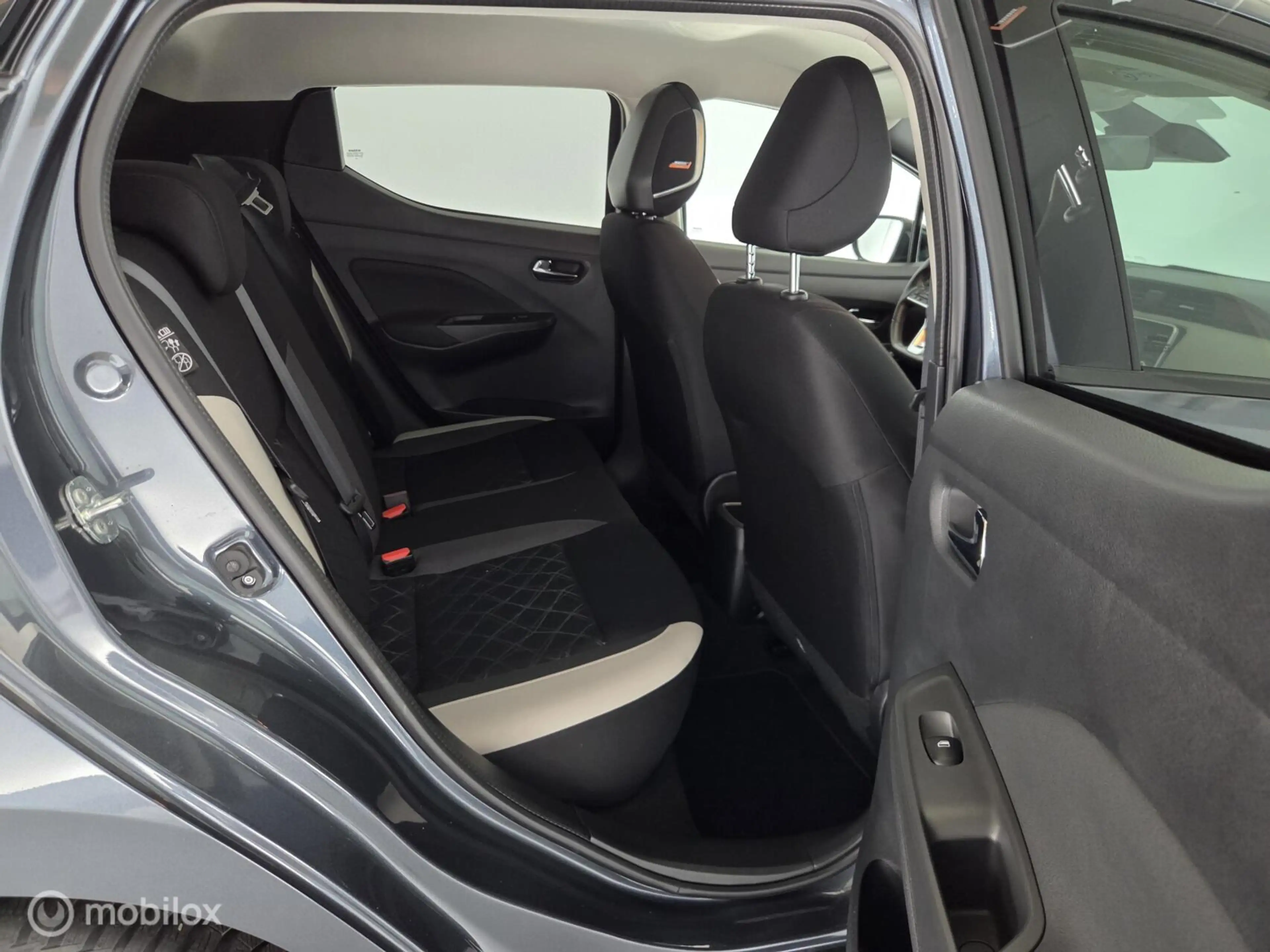 Nissan Micra 1.0 IG-T N-Design — photo 11