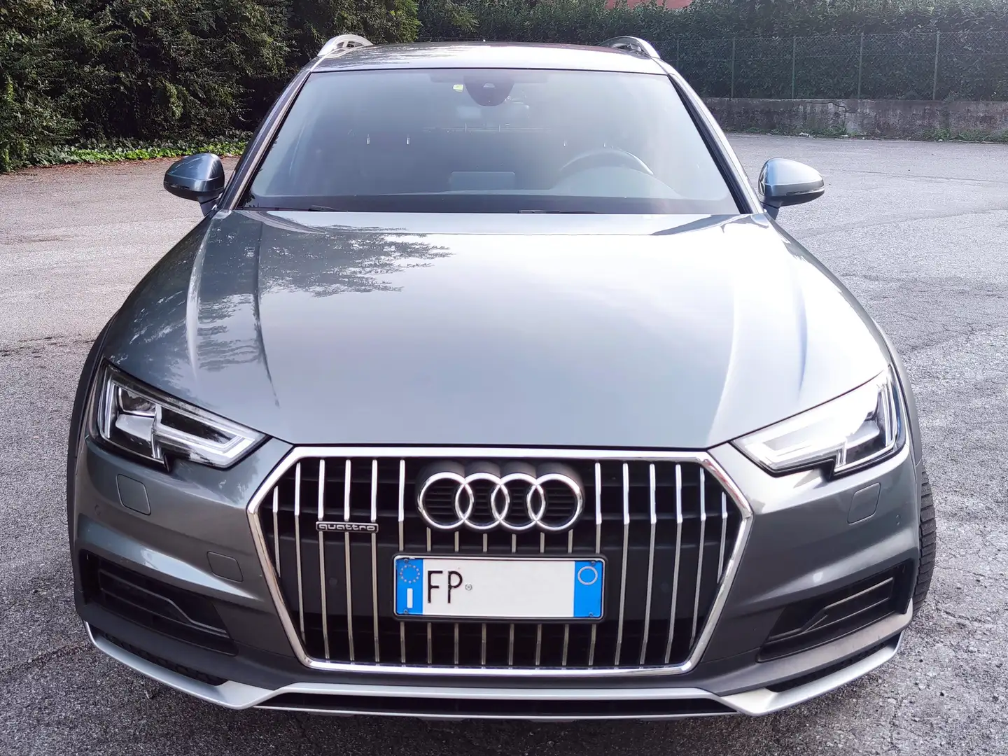 Audi A4 allroad 2.0TDI 190cv Bus. Ev. s-tr unipr+19+LED IVAesposta Gris - 2