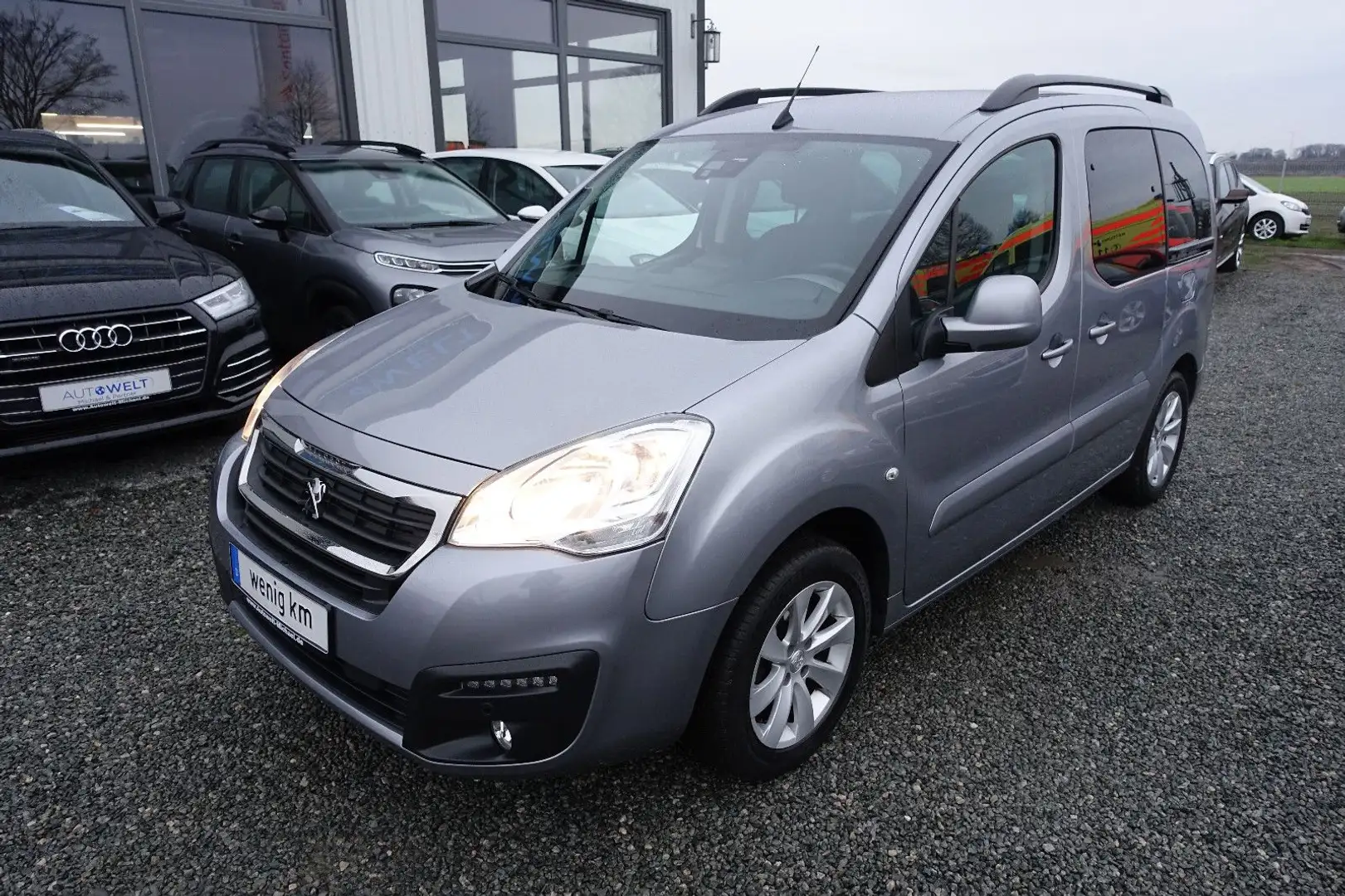 Peugeot Partner 1.6 1.Hand lück.Scheckheft Nav AHK Grijs - 2