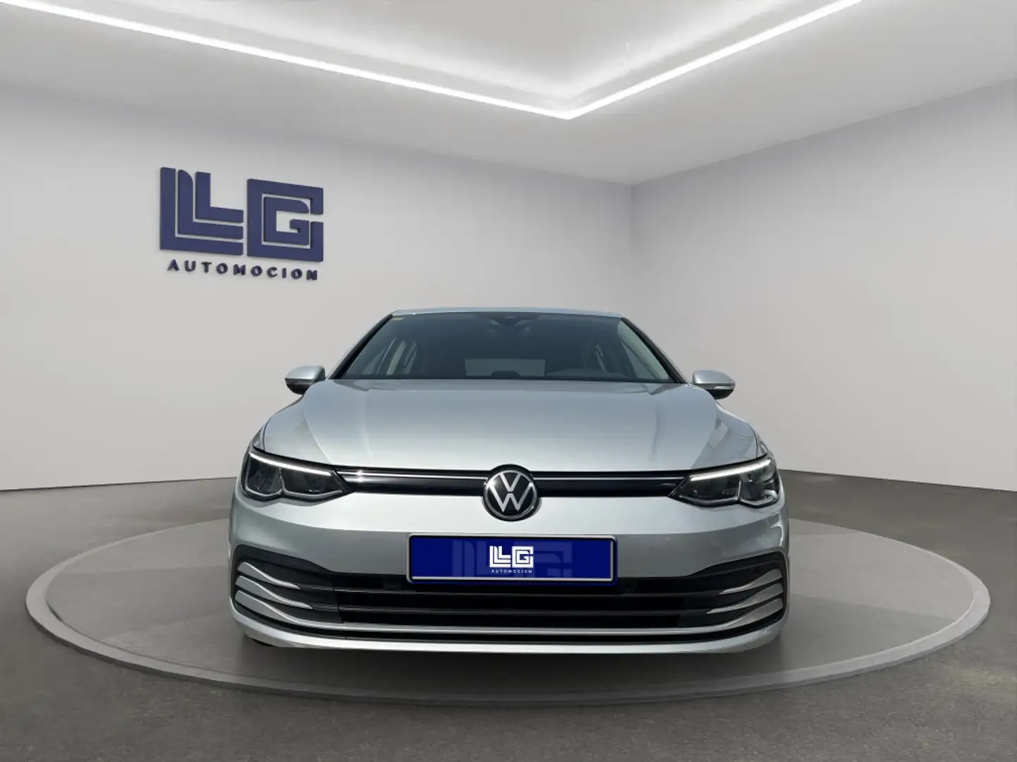 Volkswagen Golf Berlina Automático de 5 Puertas Gris - 2