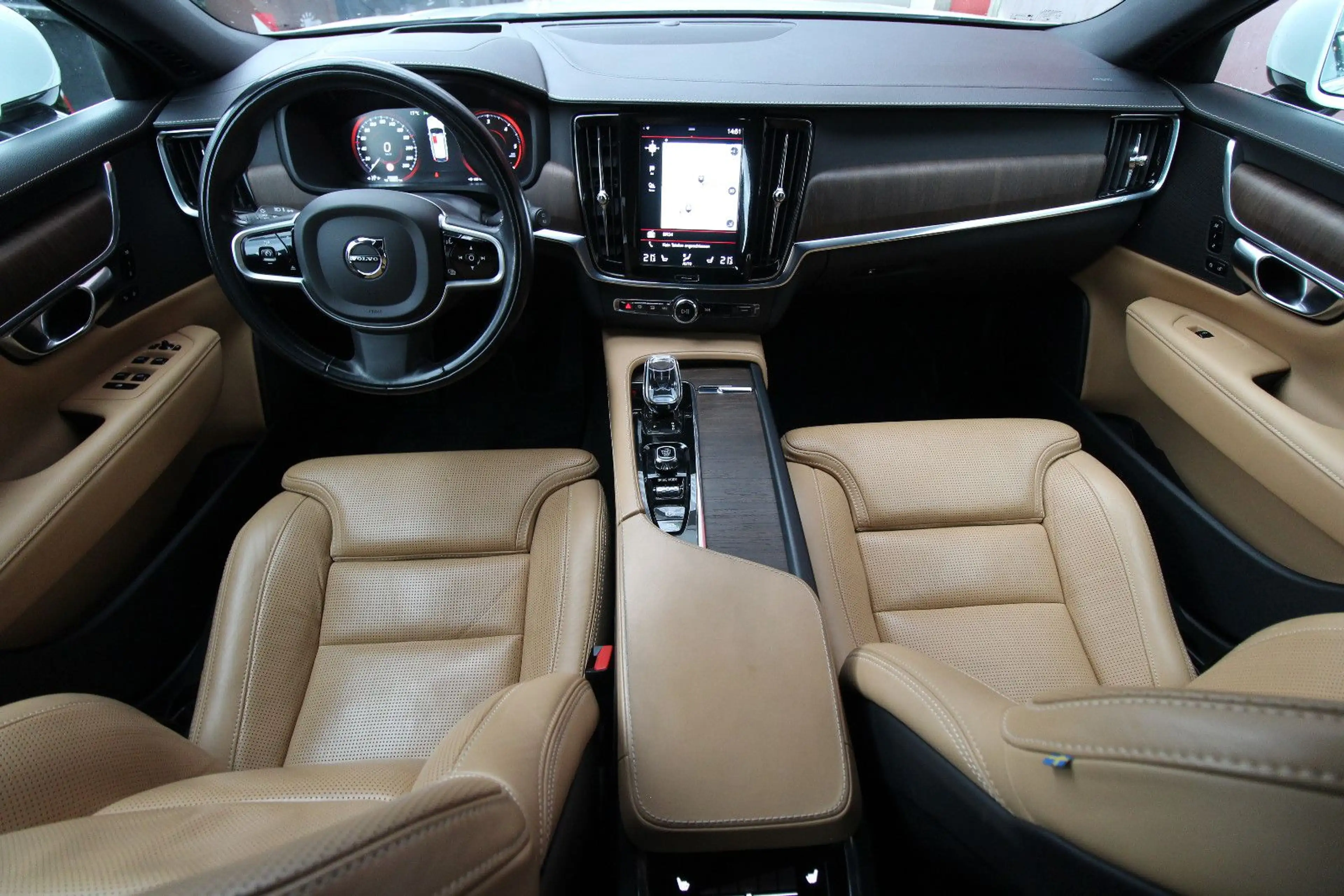 Volvo V90 Kombi Inscription B5 AWD~Neuwertig~ — photo 5