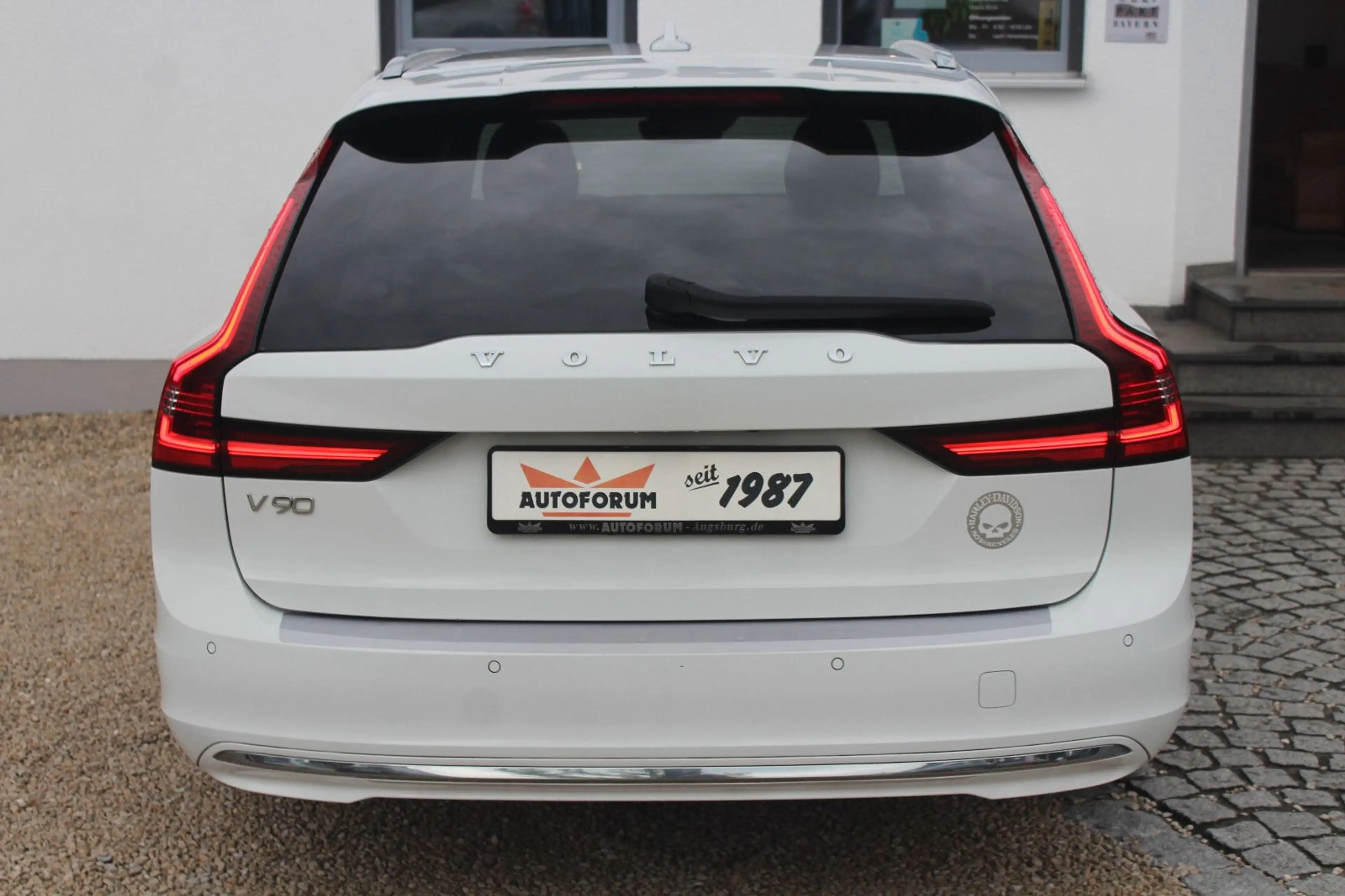 Volvo V90 Kombi Inscription B5 AWD~Neuwertig~ — photo 10