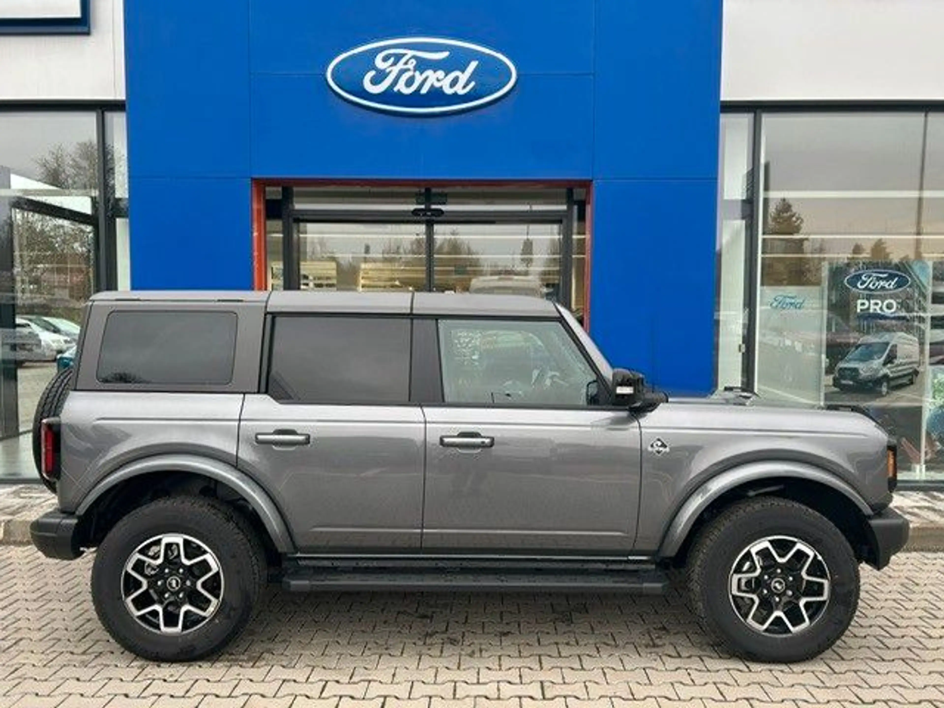 Ford Bronco Outer Banks Final Edit Eco Boost V6 AHK — photo 7