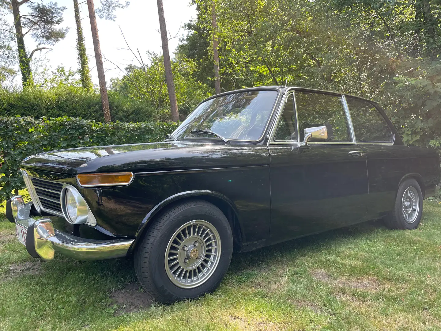 BMW 2002 Noir - 1