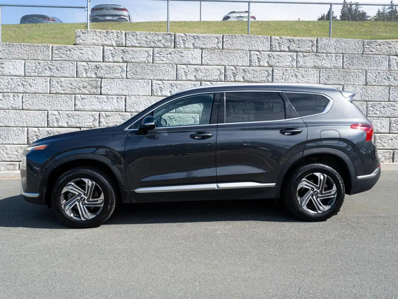 Hyundai SANTA FE photo Hyundai SANTA FE