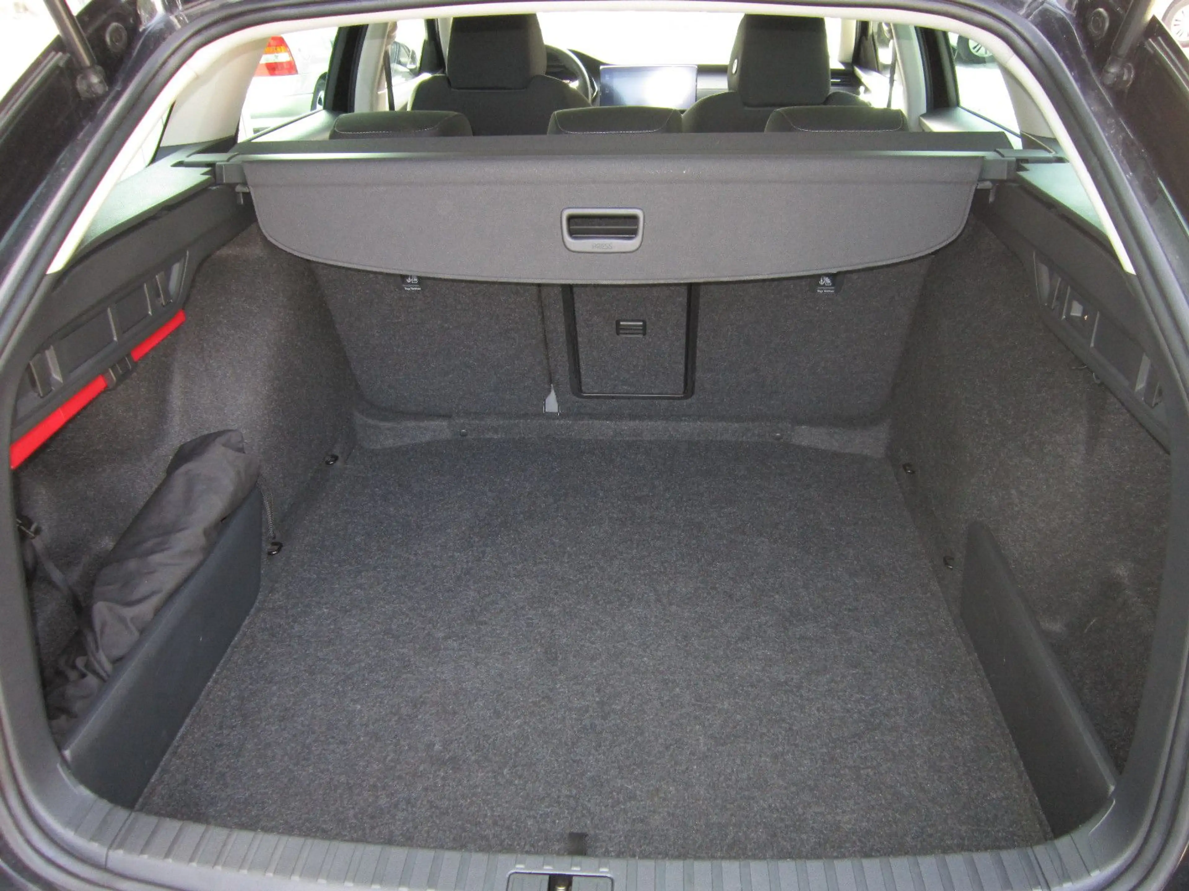 Skoda Octavia Combi Ambition — photo 7