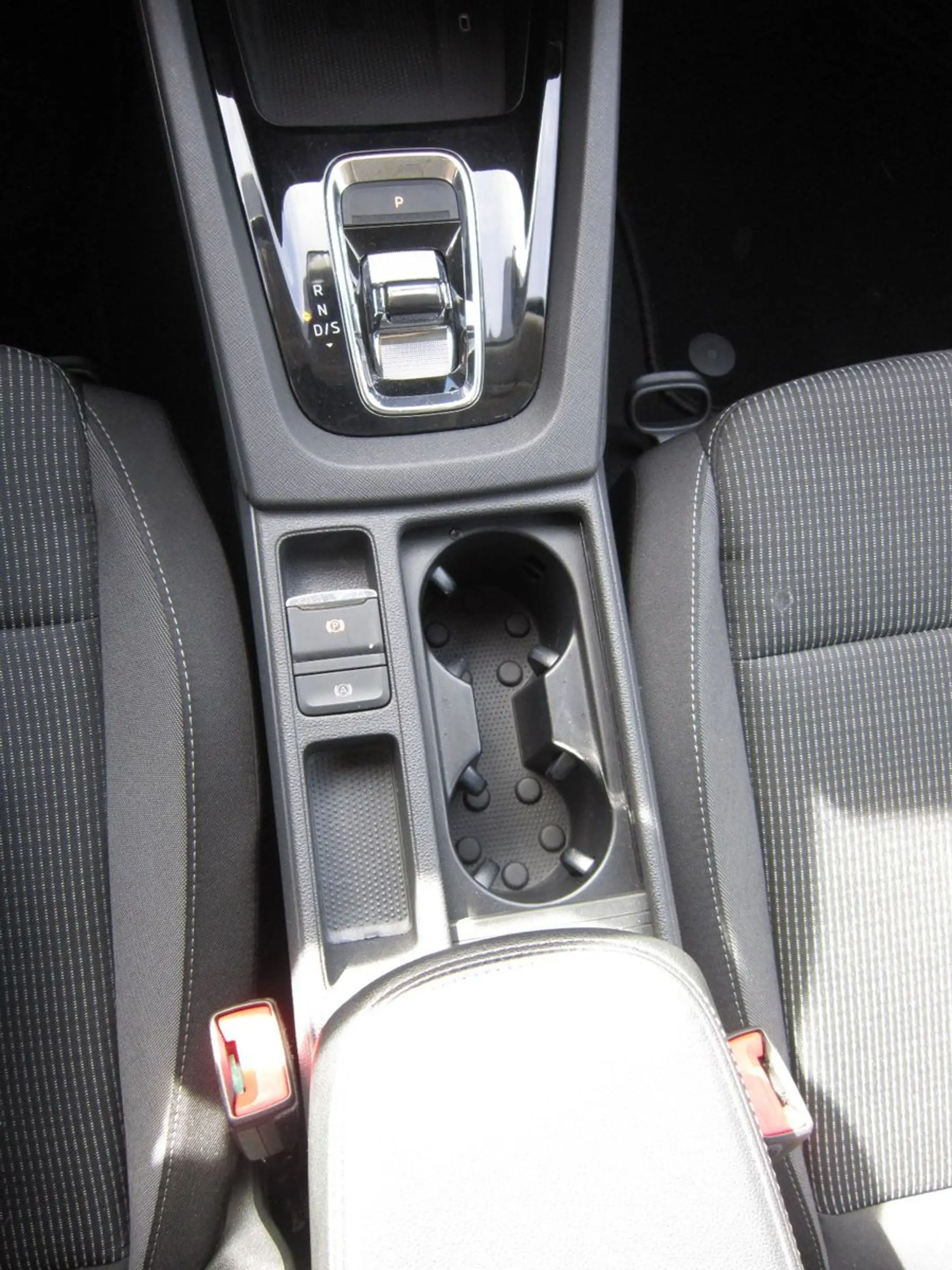 Skoda Octavia Combi Ambition — photo 15