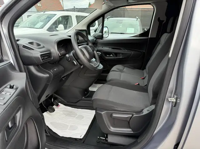 Citroen Berlingo view 12