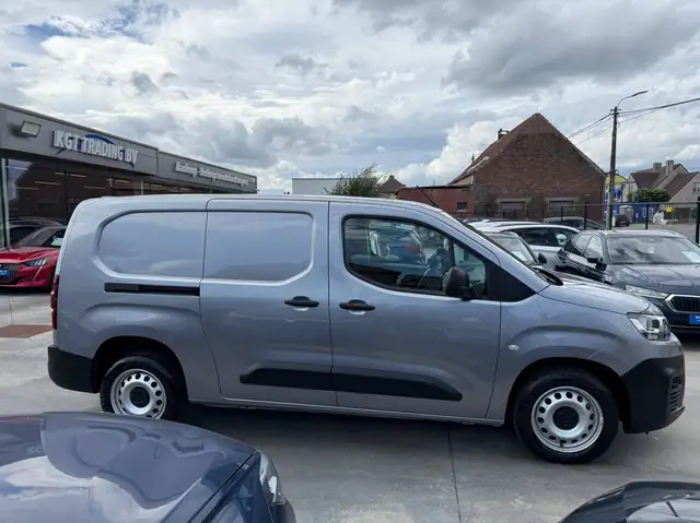 Citroen Berlingo view 4