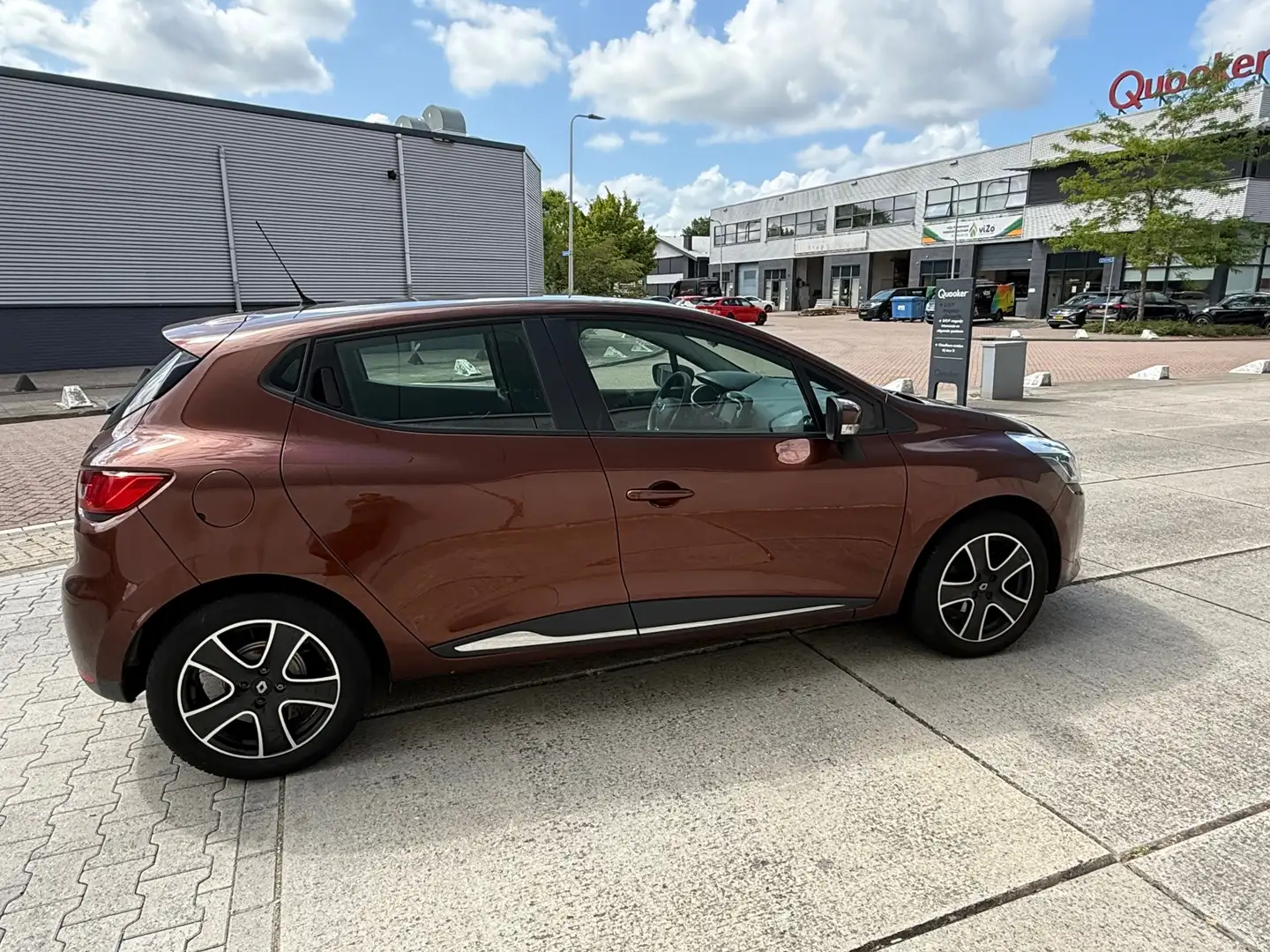 Renault Clio 0.9 TCe Dynamique NEW APK 5 DR NAVI Bruin - 2