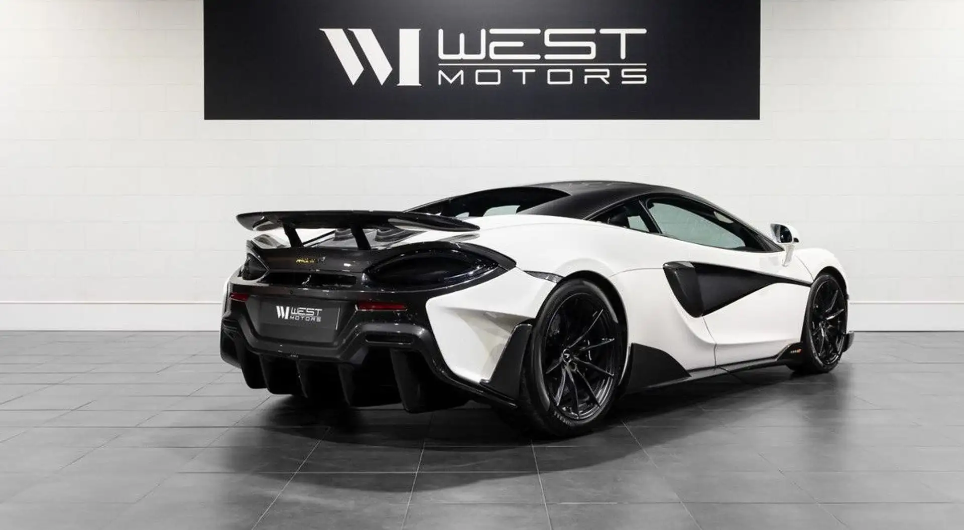 맥라렌 600LT 2019 흰색 사진 4