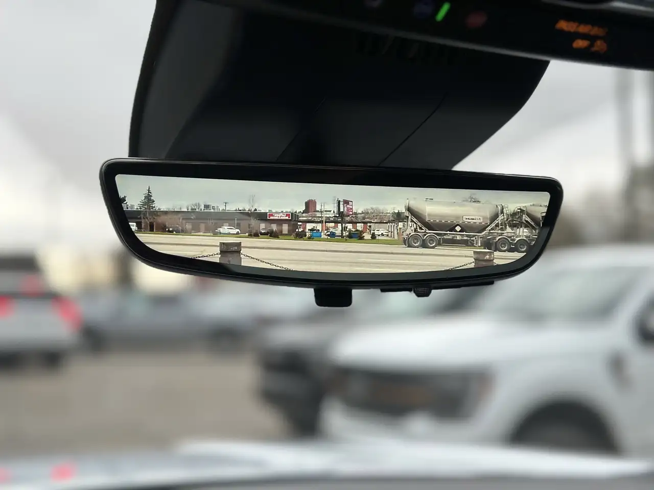 GMC Yukon снимка GMC Yukon