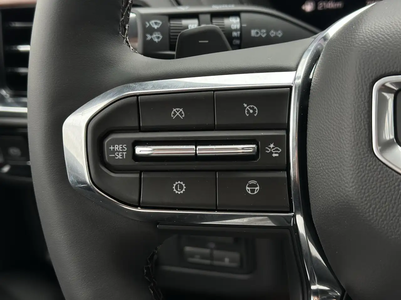 GMC Yukon снимка GMC Yukon