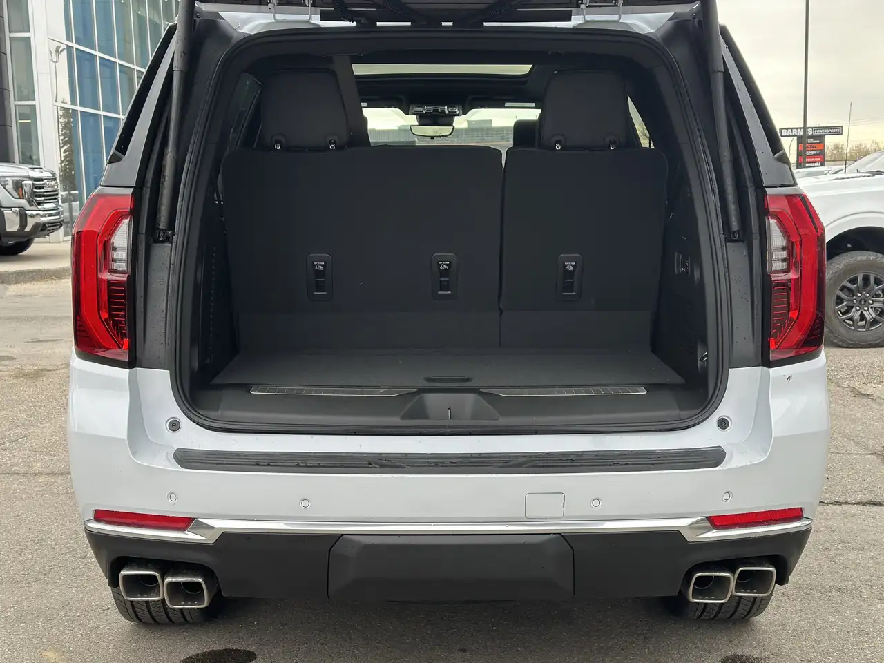 GMC Yukon снимка GMC Yukon