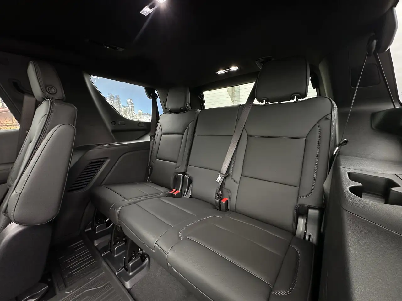 GMC Yukon снимка GMC Yukon