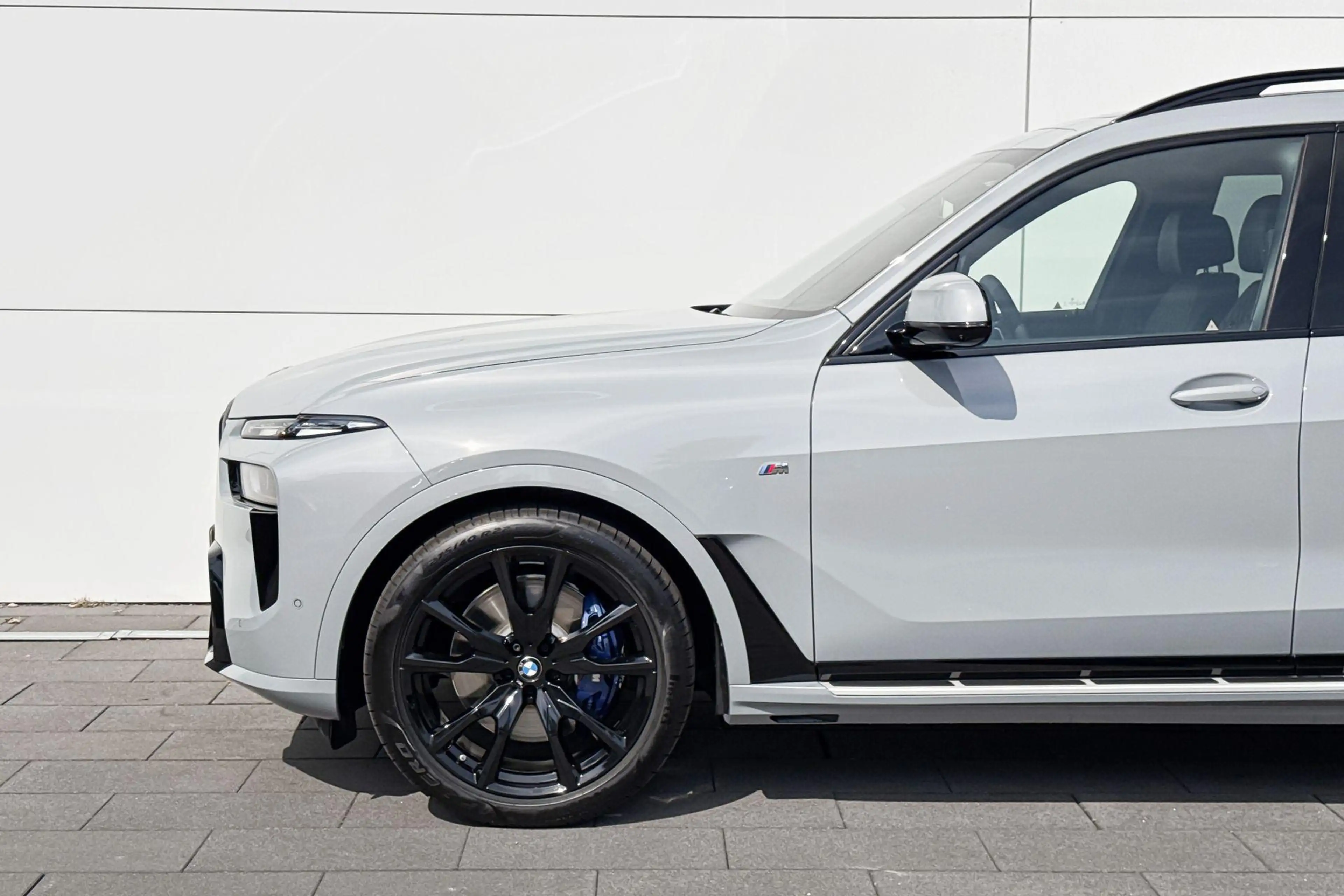 BMW X7 xDrive40i — photo 4