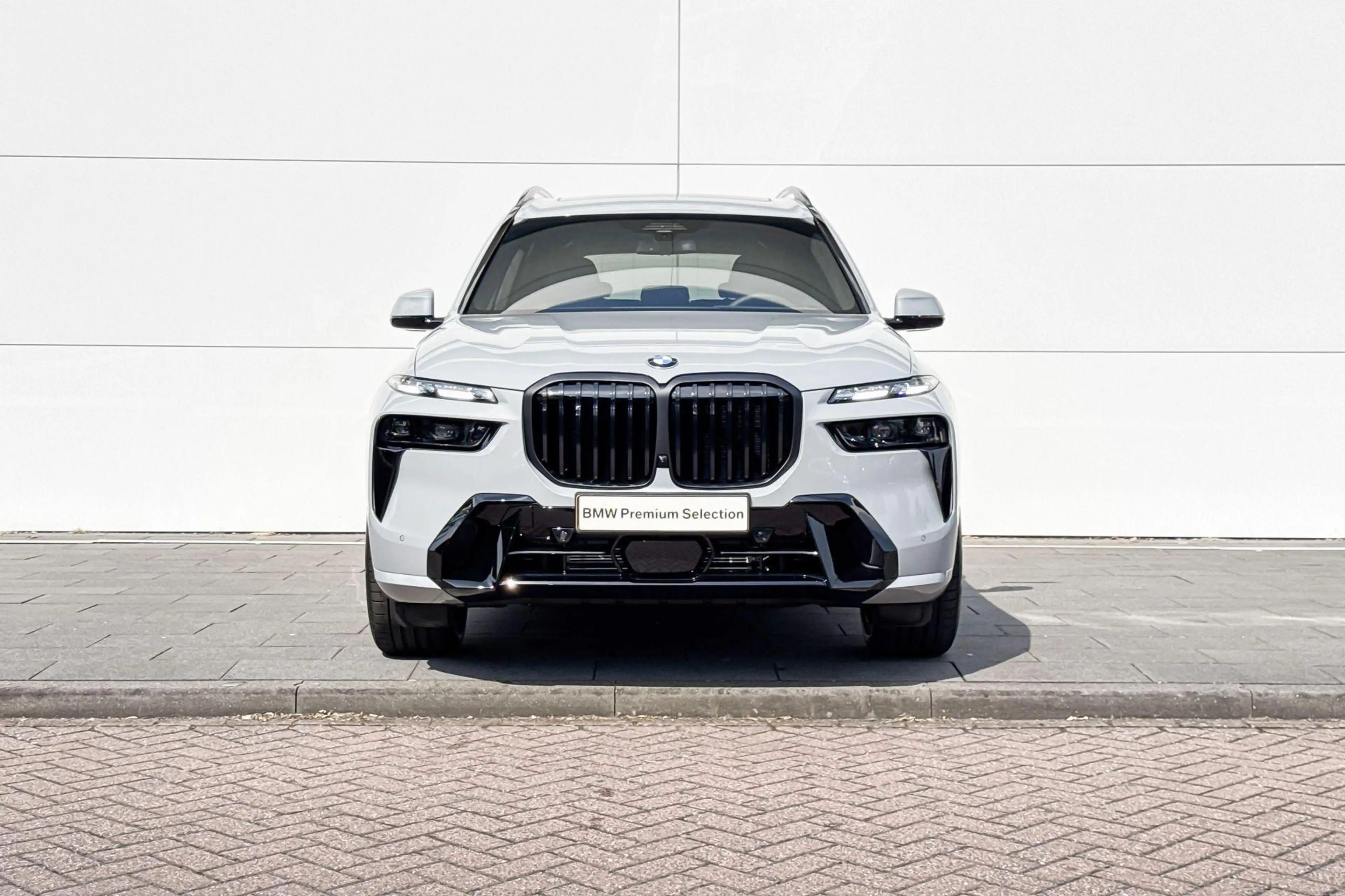 BMW X7 xDrive40i — photo 5