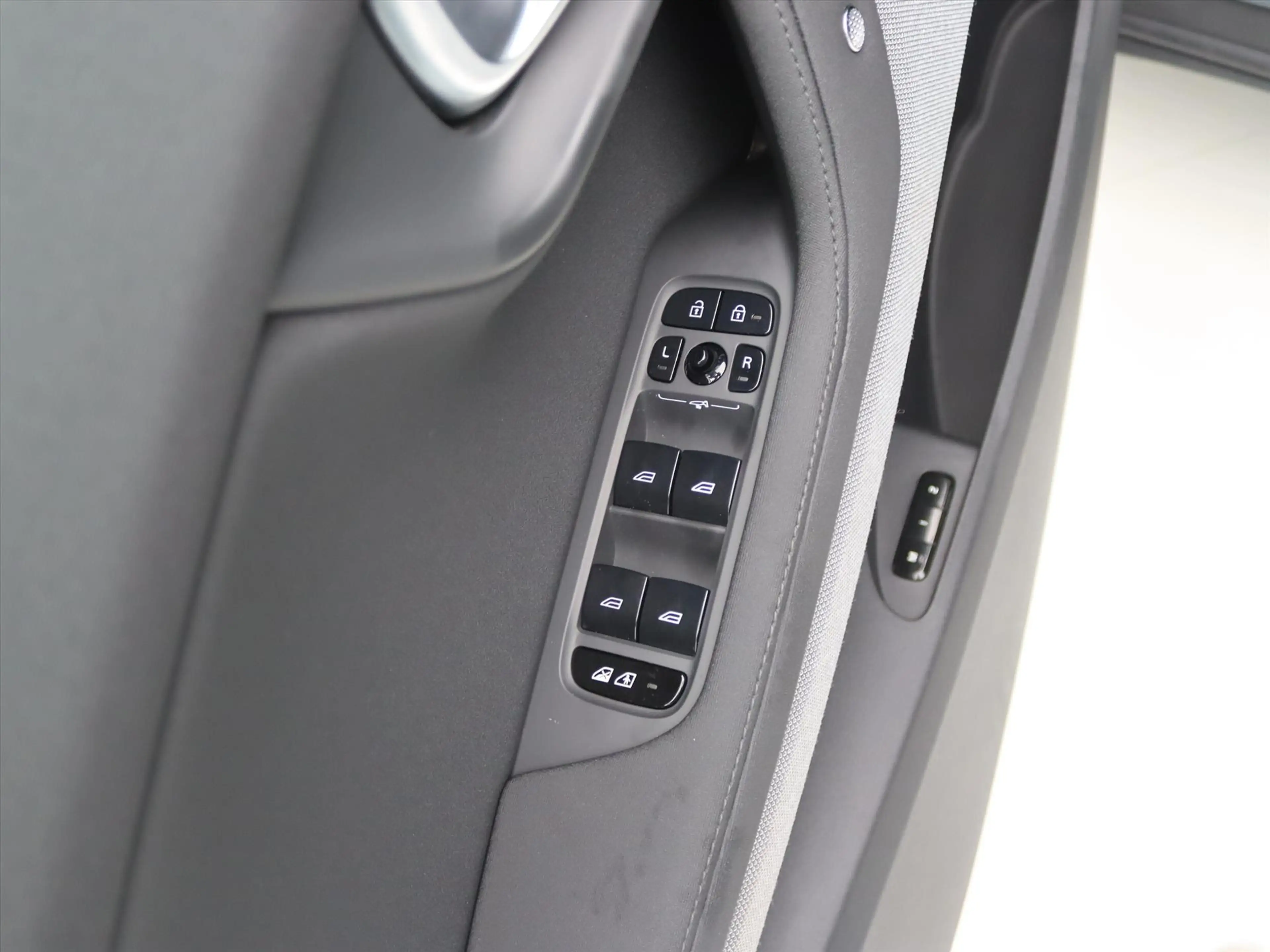 Polestar 2 Long Range Dual Motor 408PK 78kWh 90% SoH [ TREKHA — photo 41