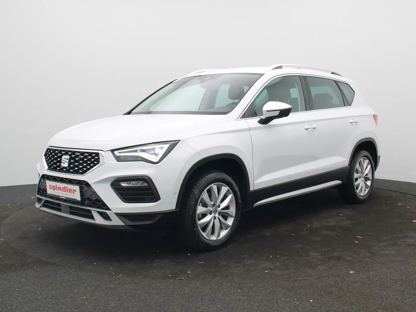 SEAT Ateca Xperience 1.5 TSI DSG/ LED, ACC, AHK, Navi Weiß - 2