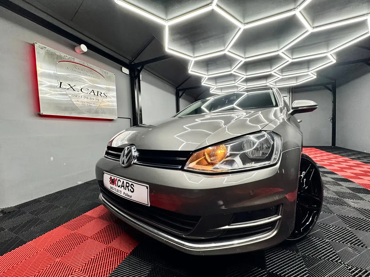 Volkswagen Golf 🔺Golf 1.2 TSI Highline*allstar🔺 Šedá - 2