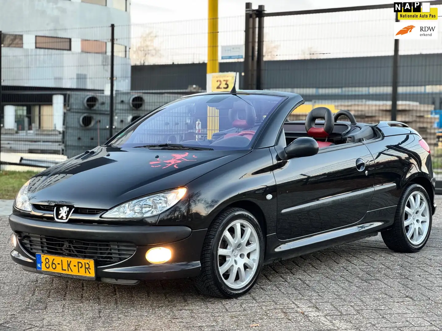 Peugeot 206 CC 1.6-16V Premium|AUTOMAAT|AIRCO|ELEKRAMEN|TOPWAG Zwart - 1