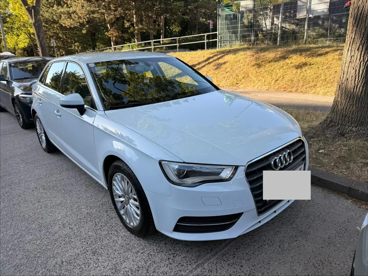 Audi A3 A3 SB Ambiente 1,6 TDI S-tronic Ambiente Weiß - 2