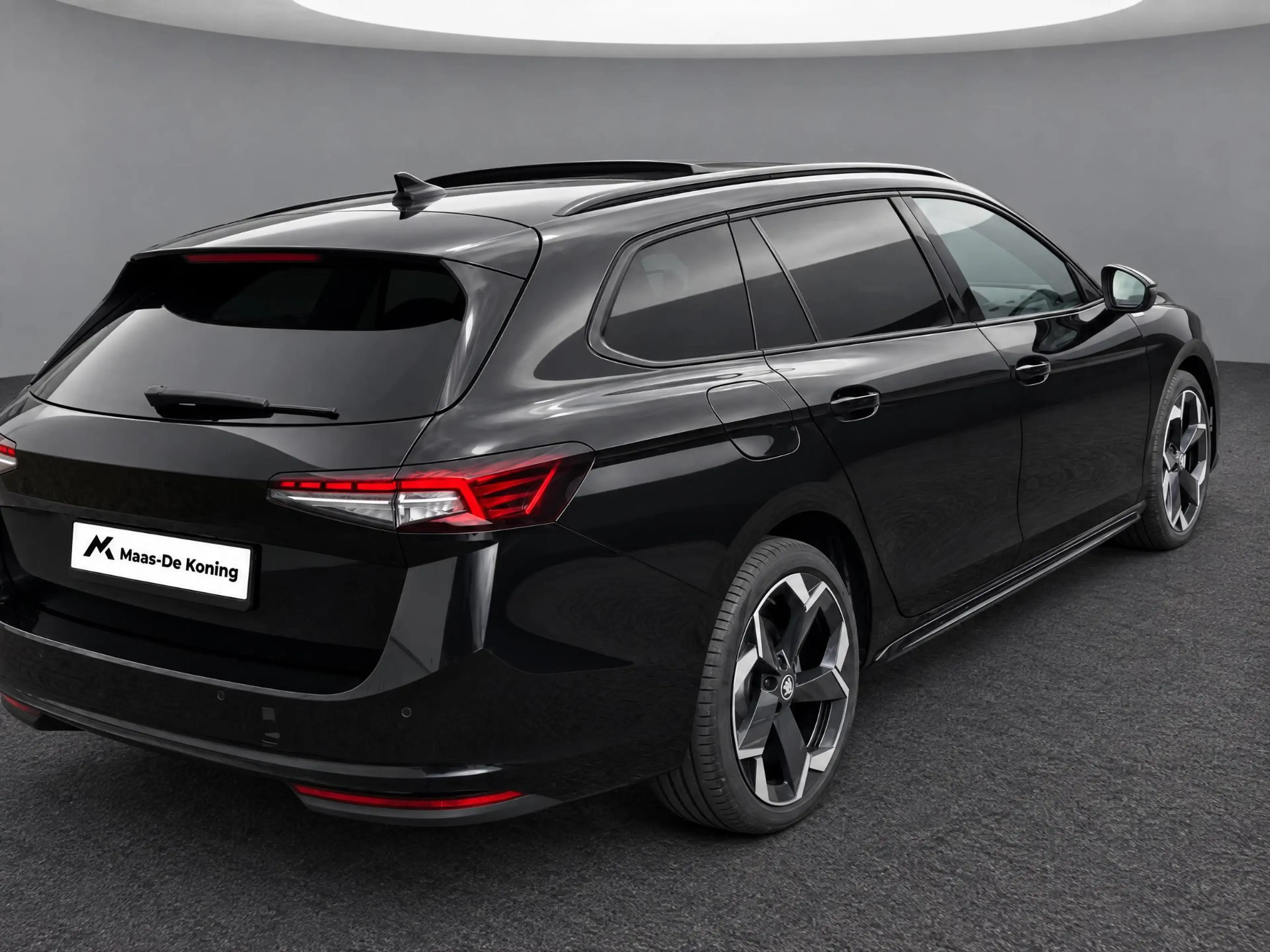 Skoda Superb 1.5TSI PHEV 150kW/204PK Sportline · Panoramadak · — photo 4