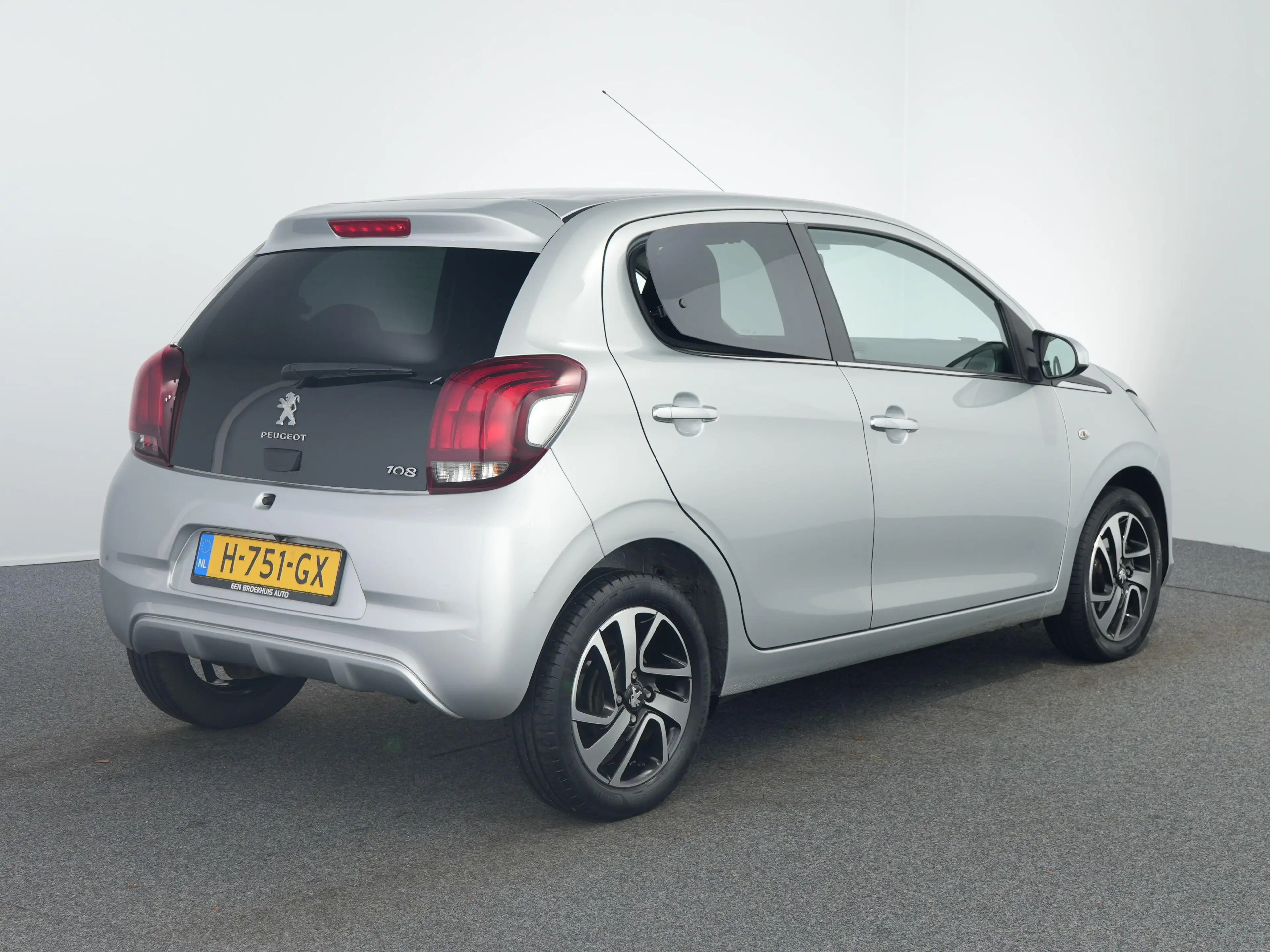 Peugeot 108 1.0 e-VTi Allure | Airco | Anti Blokkeer Systeem | — photo 2