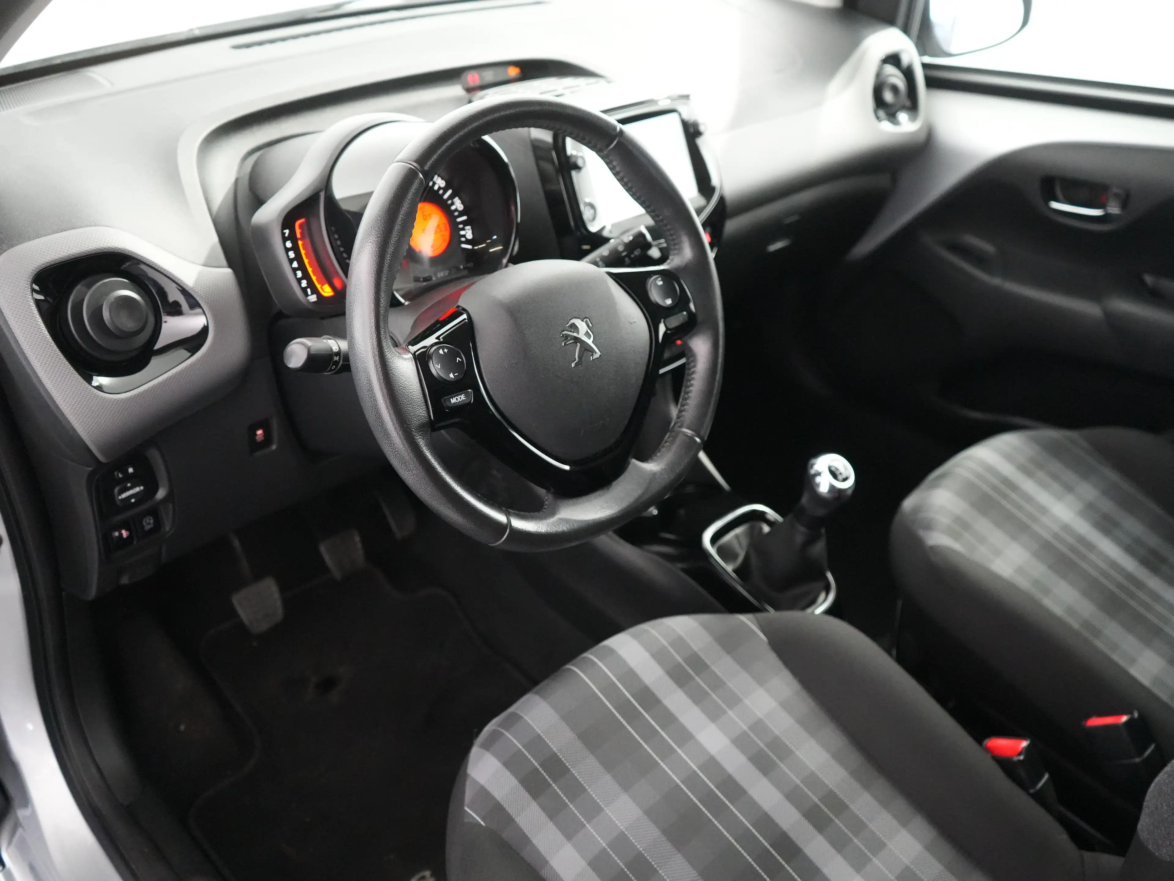 Peugeot 108 1.0 e-VTi Allure | Airco | Anti Blokkeer Systeem | — photo 7