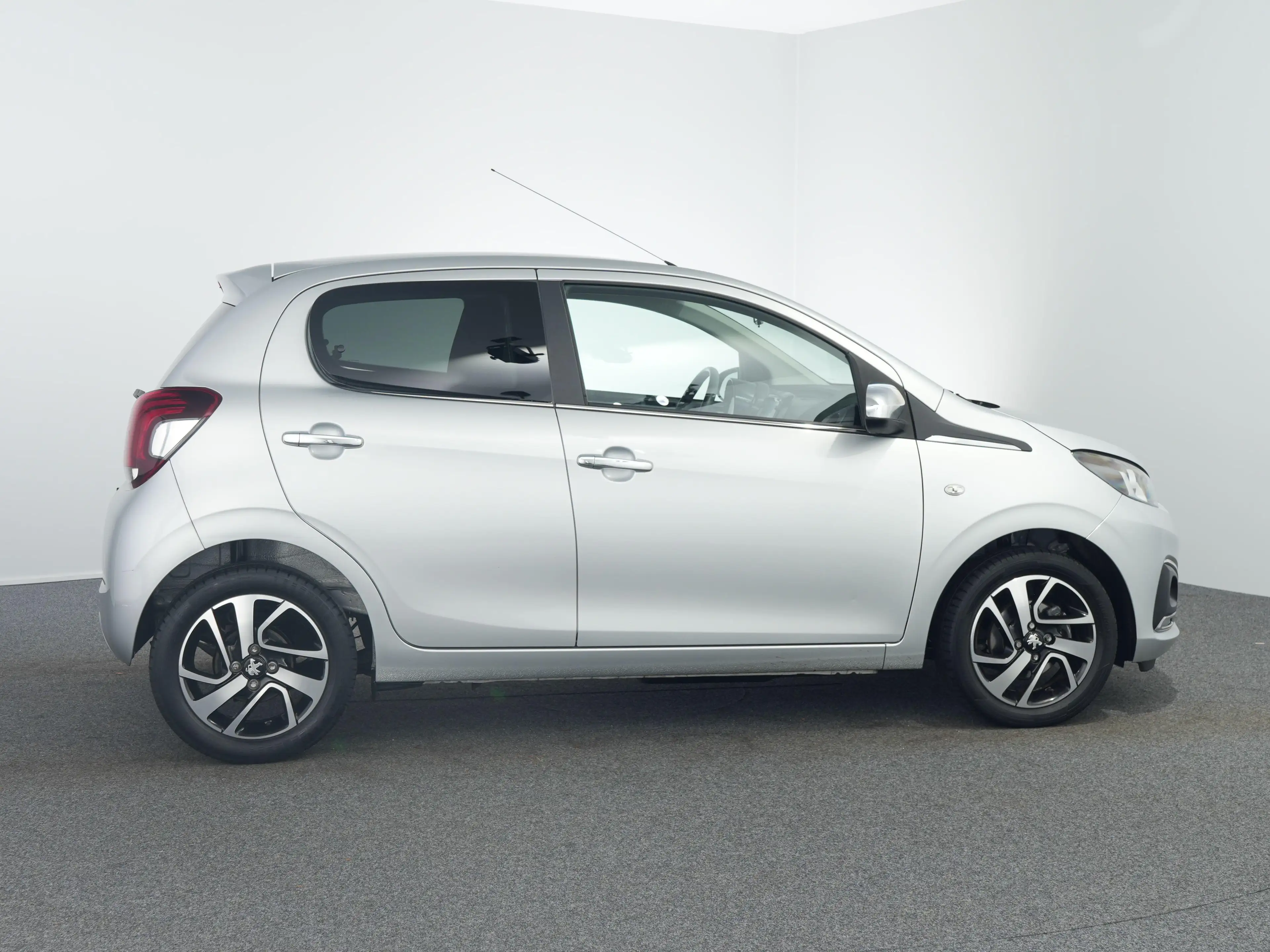 Peugeot 108 1.0 e-VTi Allure | Airco | Anti Blokkeer Systeem | — photo 14