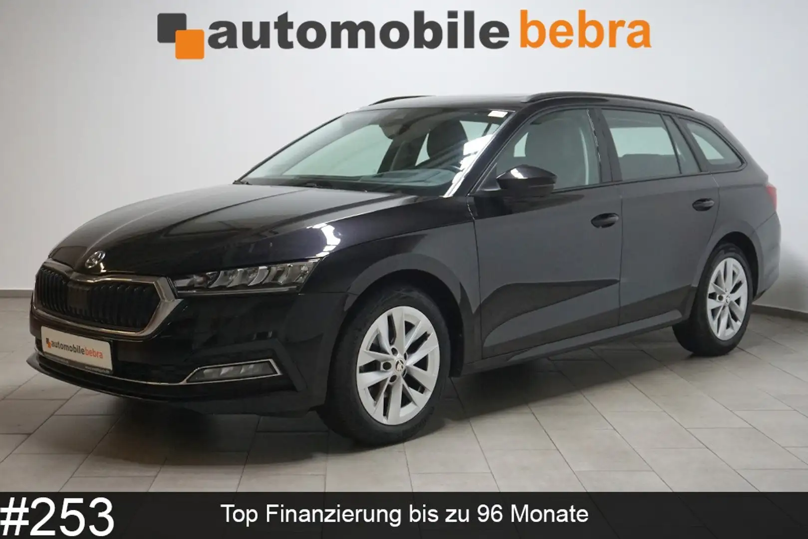 Skoda Octavia 2.0TDI DSG Style Virtual AHK Pano Nero - 1