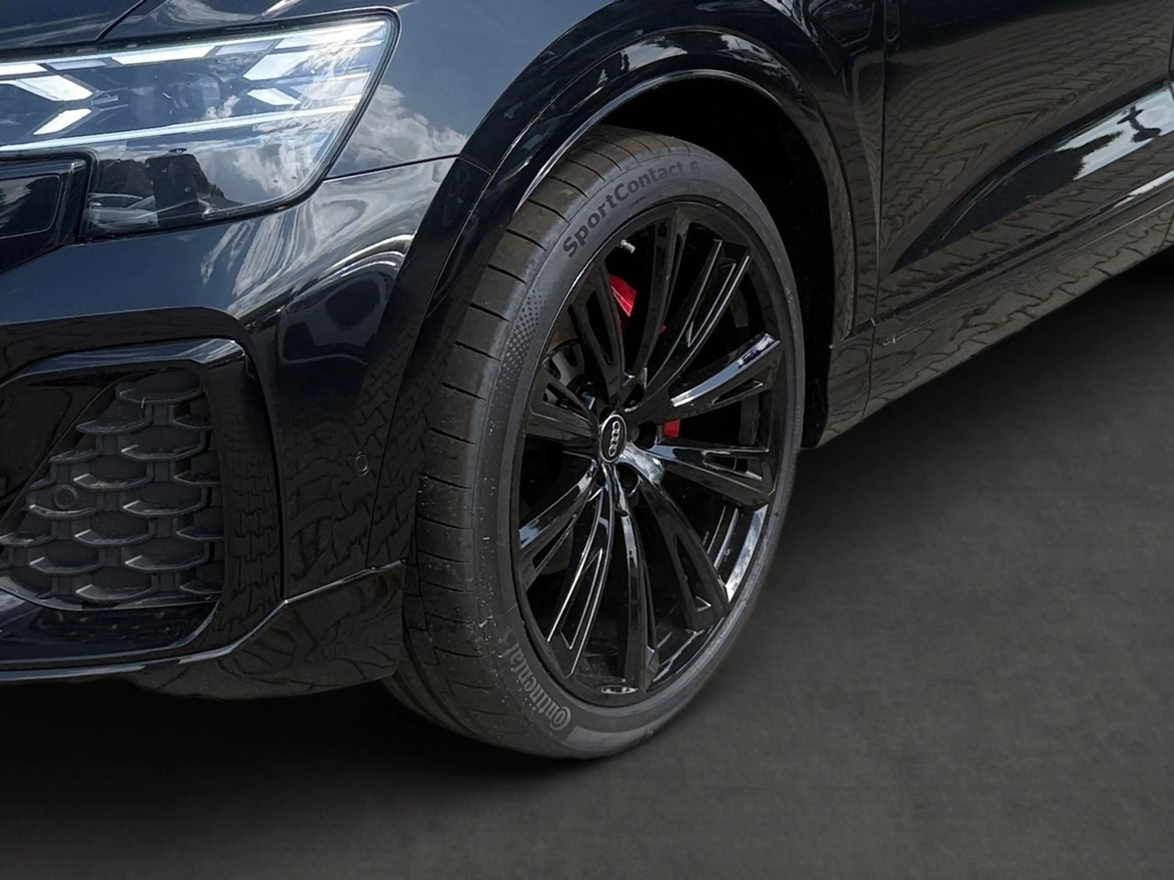 Audi Q8 AHK Allradlenk Pano Massage Matrix Optik Navi — photo 9