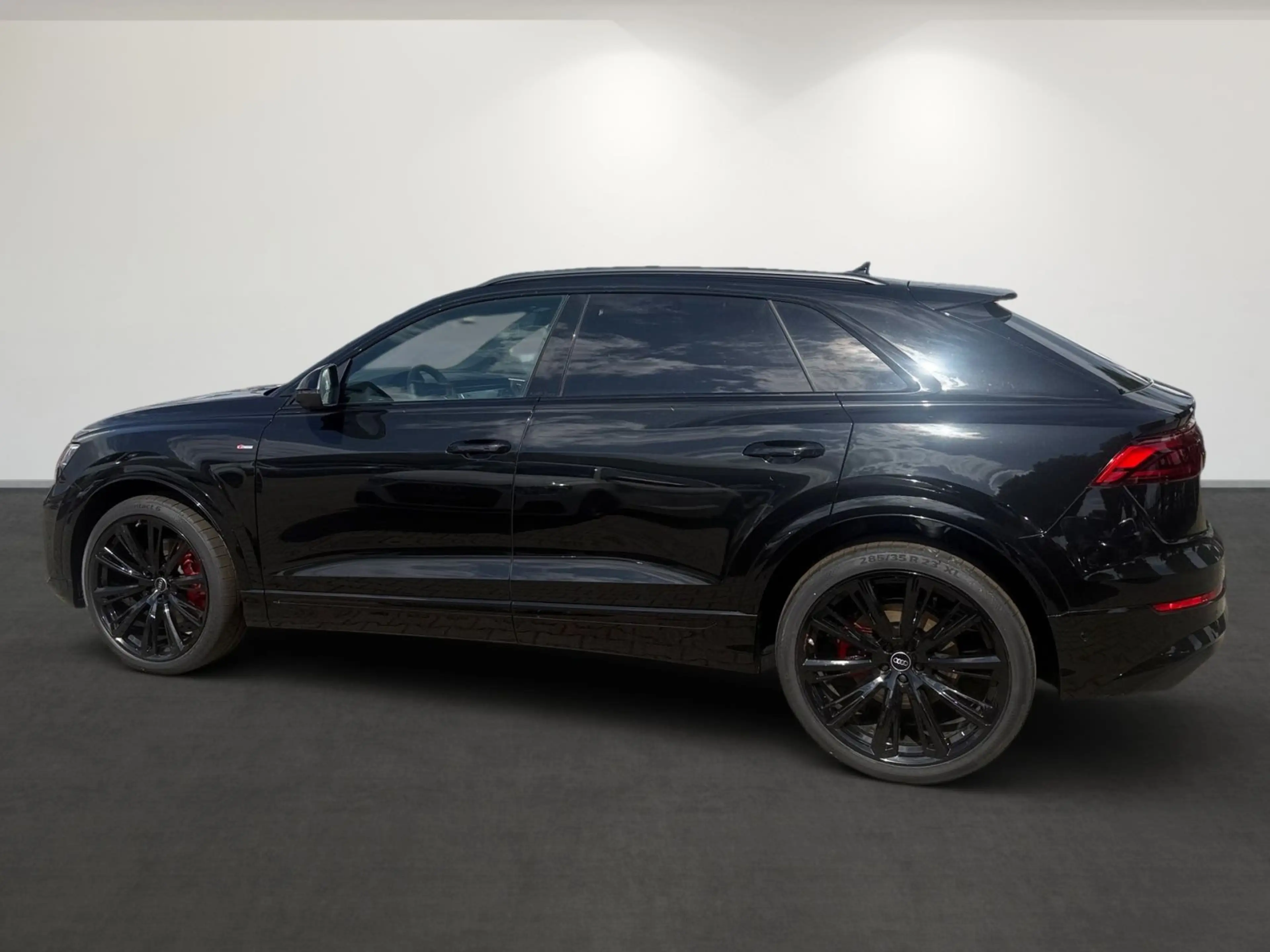 Audi Q8 AHK Allradlenk Pano Massage Matrix Optik Navi — photo 7