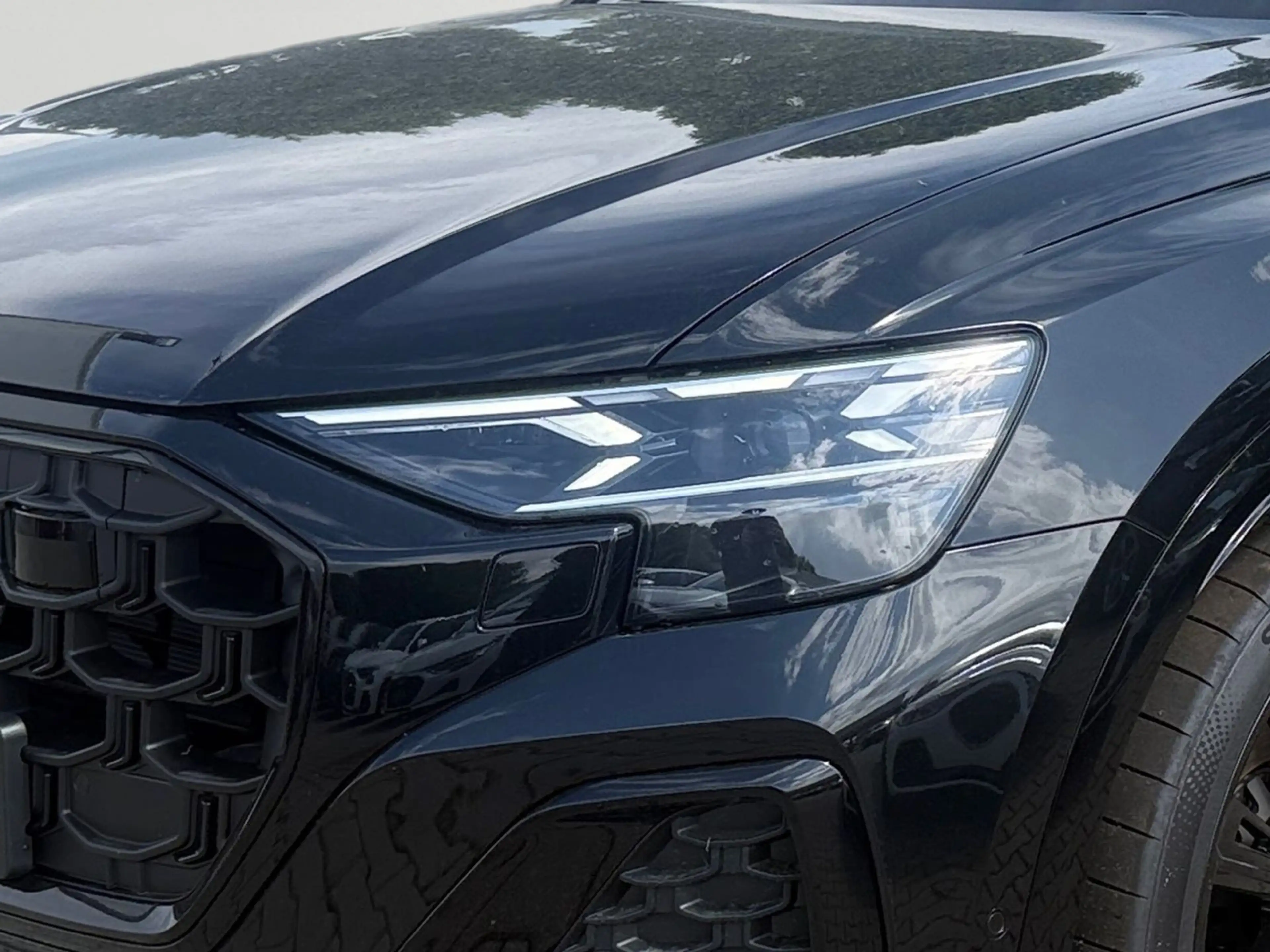 Audi Q8 AHK Allradlenk Pano Massage Matrix Optik Navi — photo 8