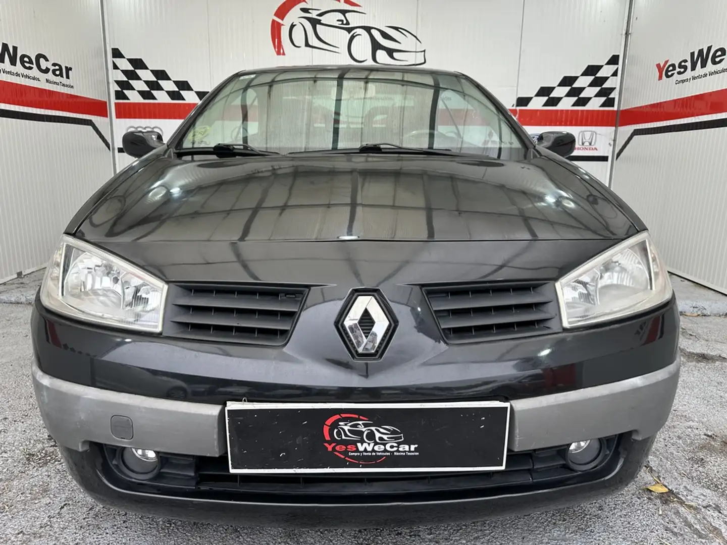Renault Megane C.C. 1.6 Confort Dynamique 115 Negru - 2
