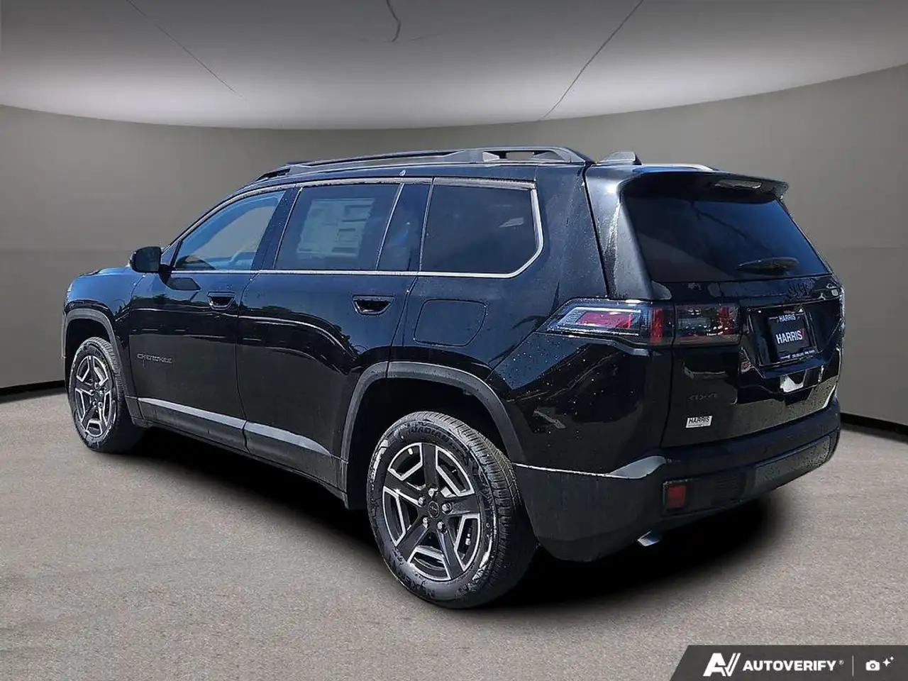 Jeep Cherokee снимка Jeep Cherokee